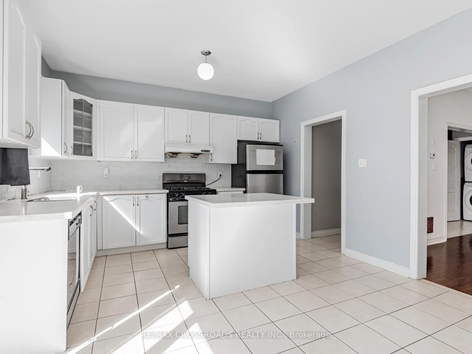 Photo 9 of 81 Lahore Crescent, Markham, Cedarwood — HOMEH