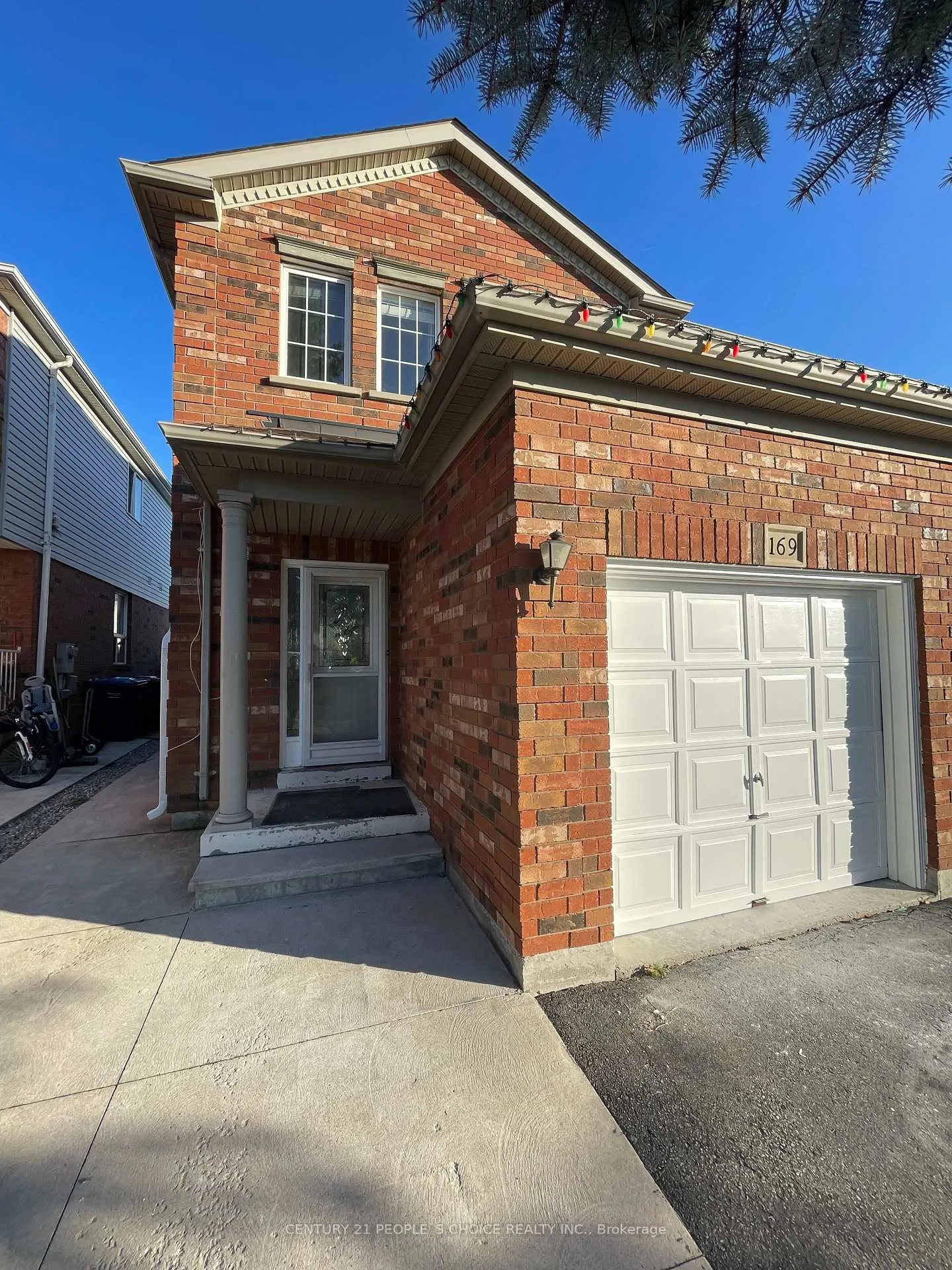 Front of Unit Lower, 169 Willow Park Drive
