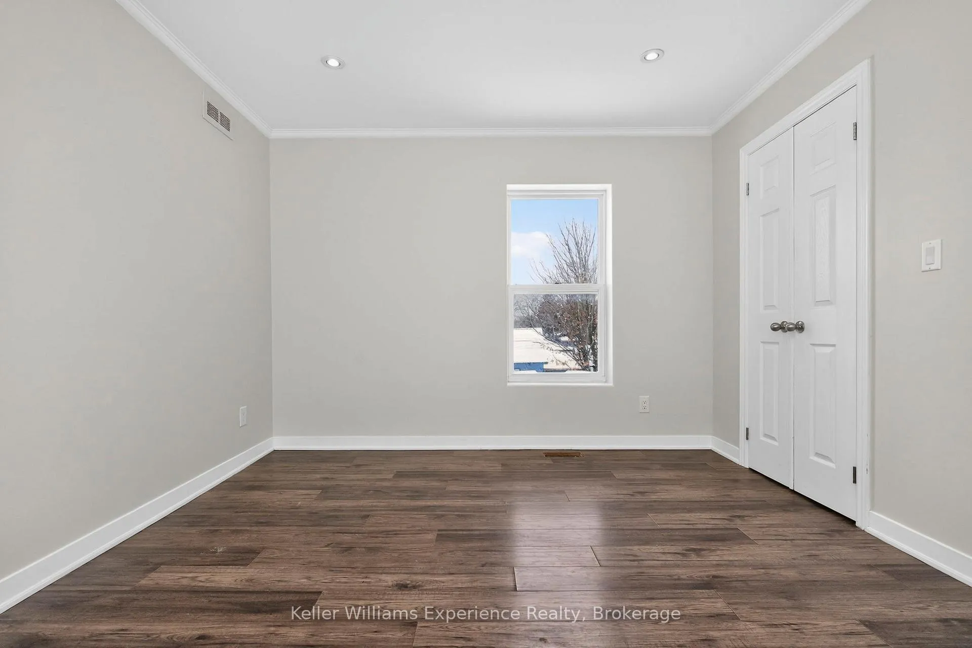 Photo 18 of Unit 1, 295 Bay Street, Midland — HOMEH