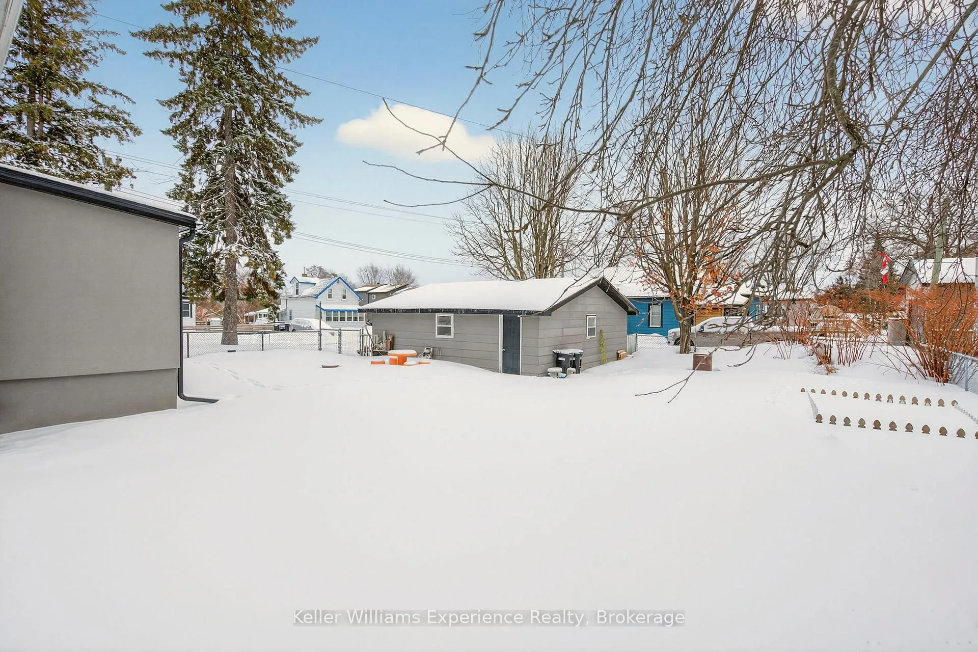 Photo 33 of Unit 1, 295 Bay Street, Midland — HOMEH