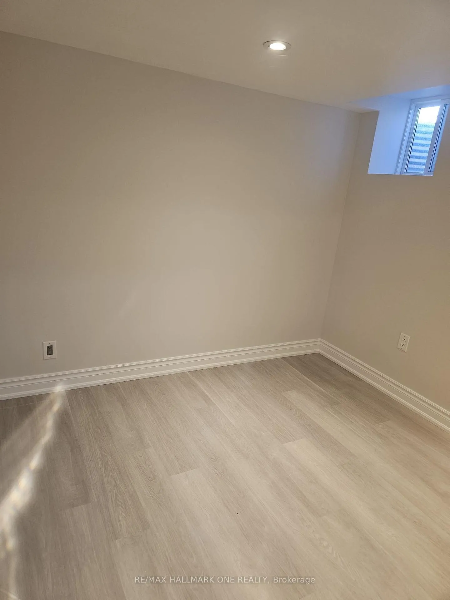 Photo 5 of Unit Lower, 1 Makin Court, Ajax, Central — HOMEH