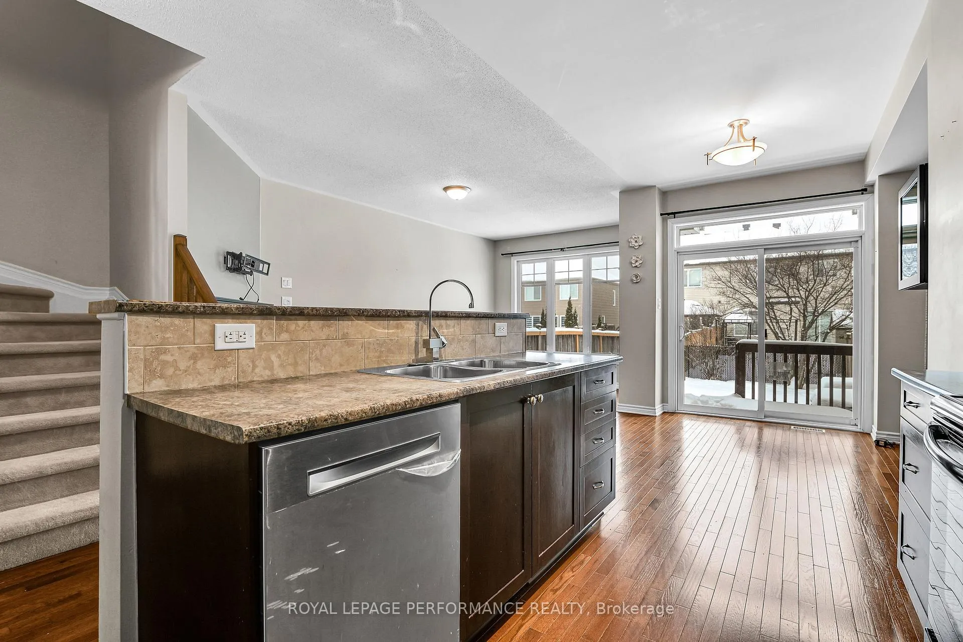 Photo 11 of 114 Mojave Crescent, Ottawa, Stittsville (North) — HOMEH