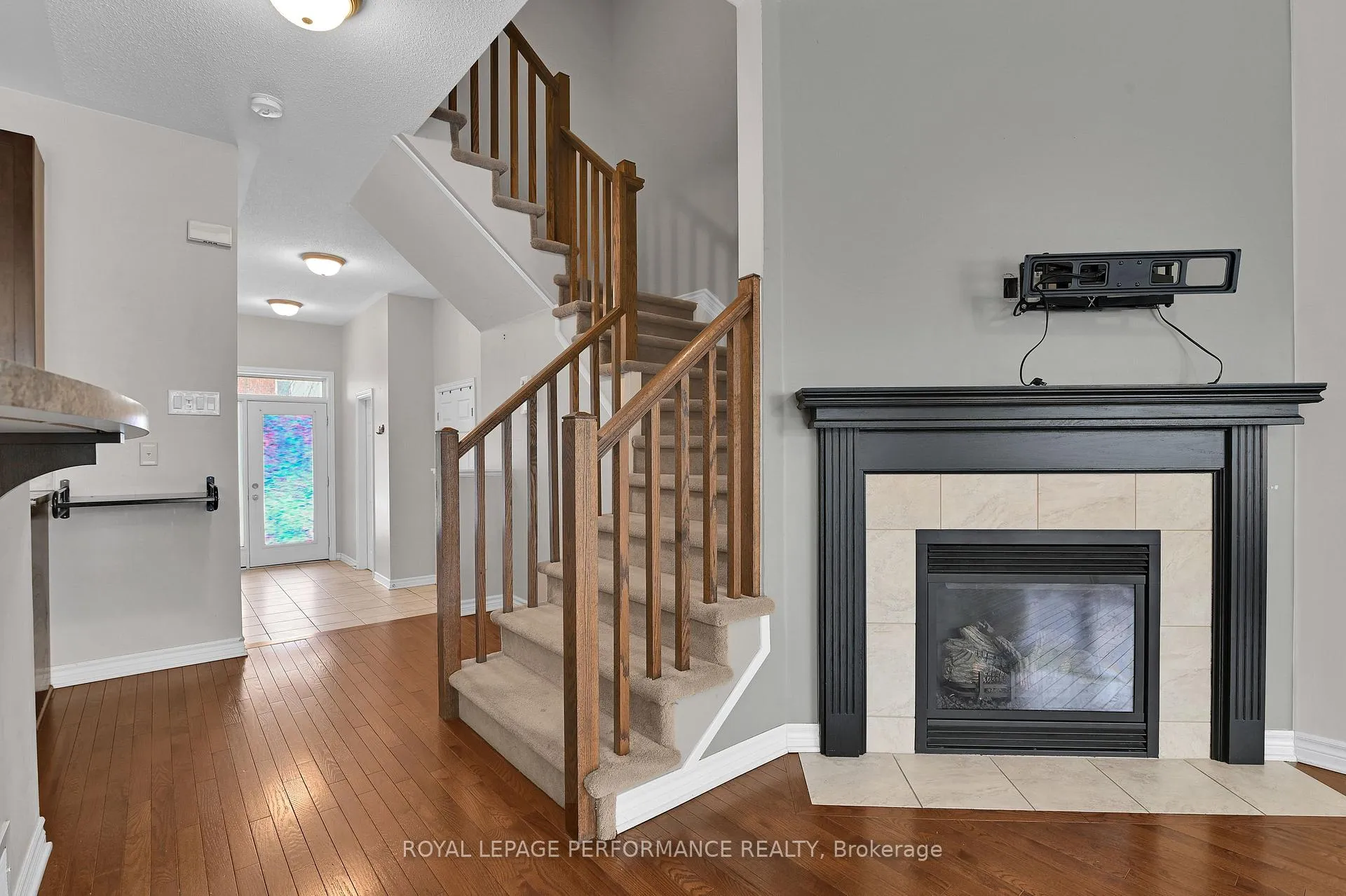 Photo 16 of 114 Mojave Crescent, Ottawa, Stittsville (North) — HOMEH