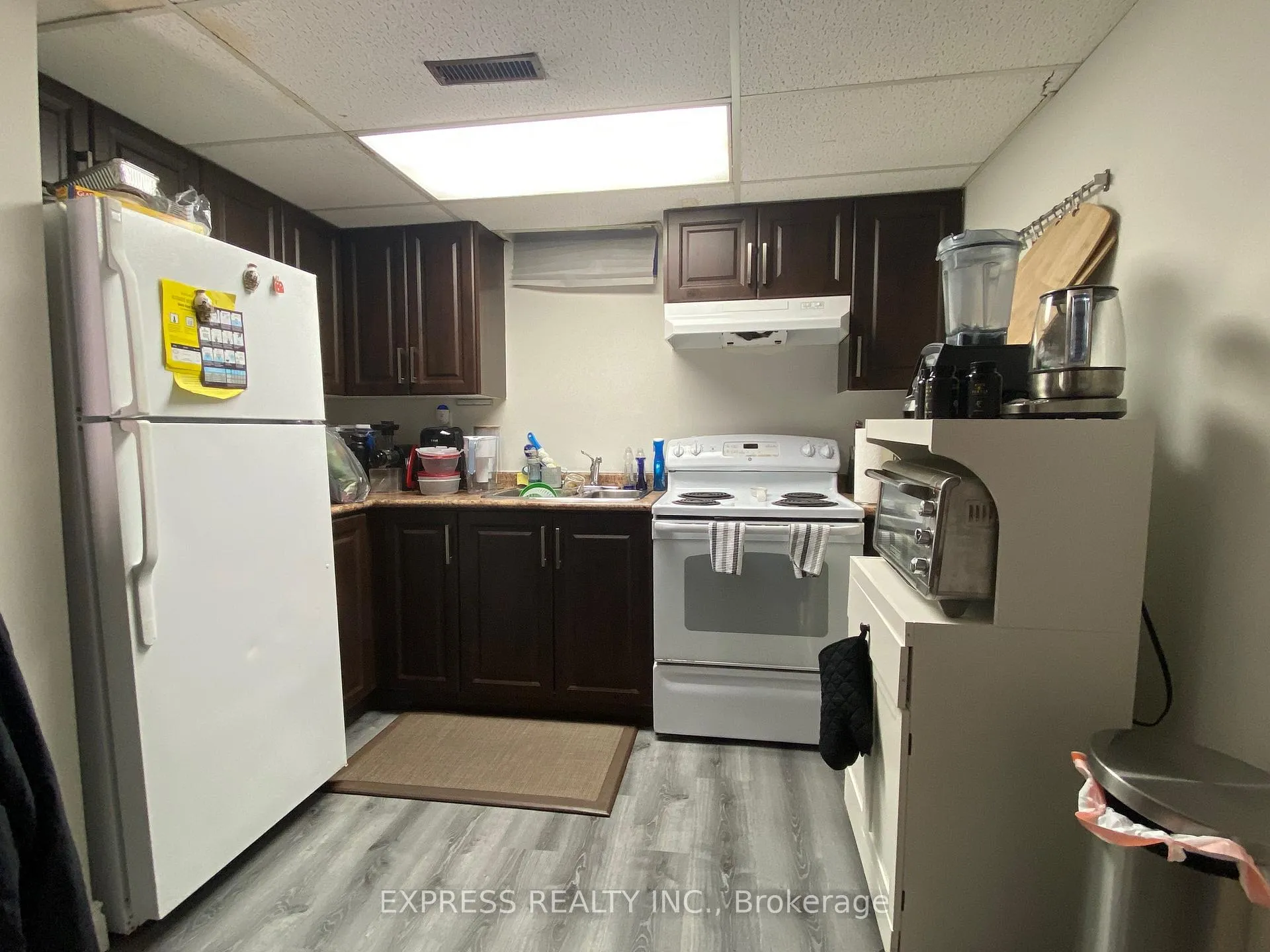 Photo 5 of Unit Lower, 1328 Avenue Road, Toronto, Lawrence Park South — HOMEH