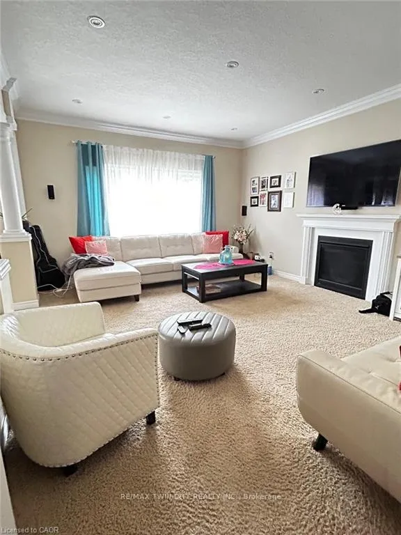 Photo 6 of 722 Sundew Drive, Waterloo — HOMEH