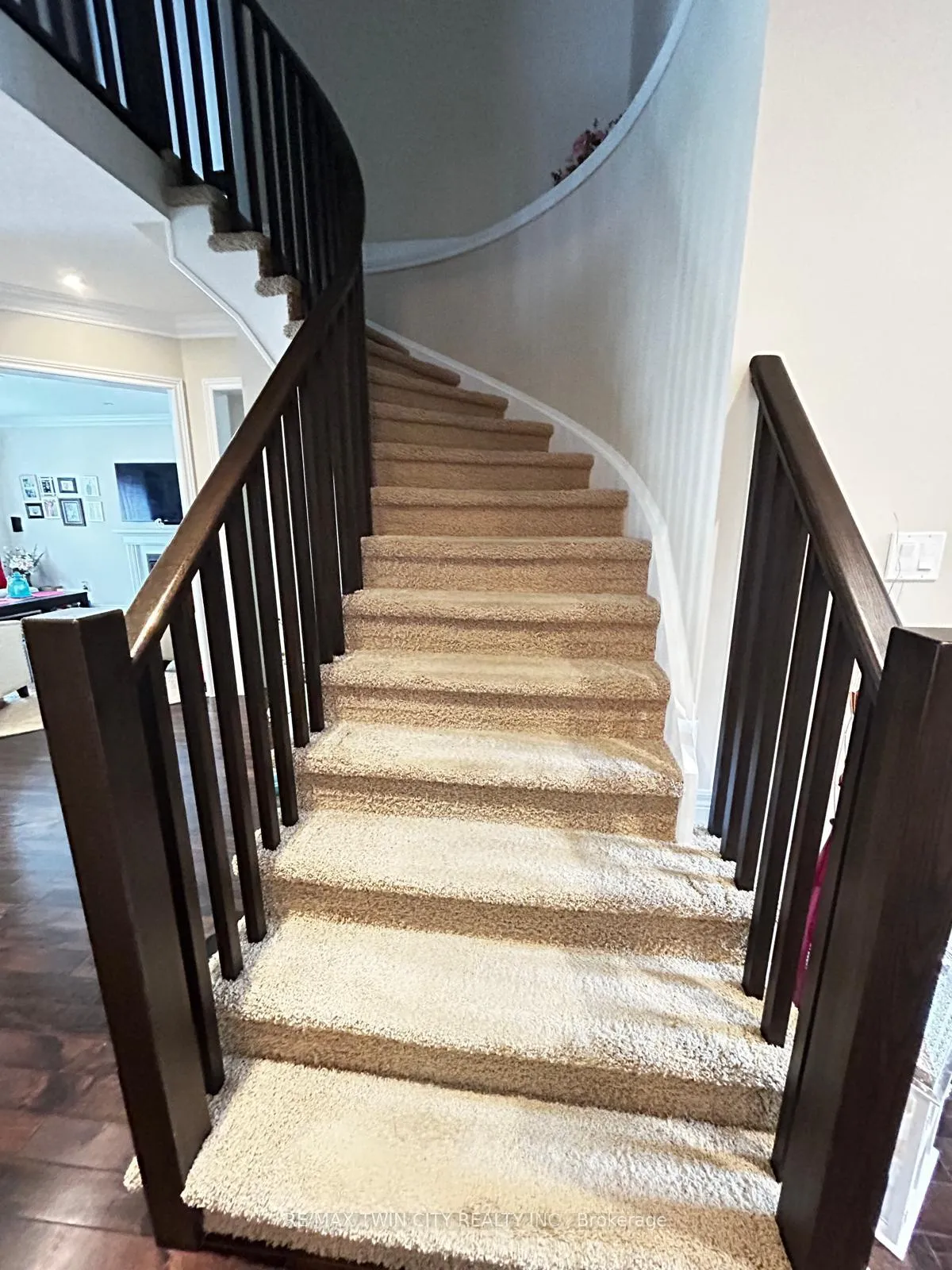Photo 12 of 722 Sundew Drive, Waterloo — HOMEH