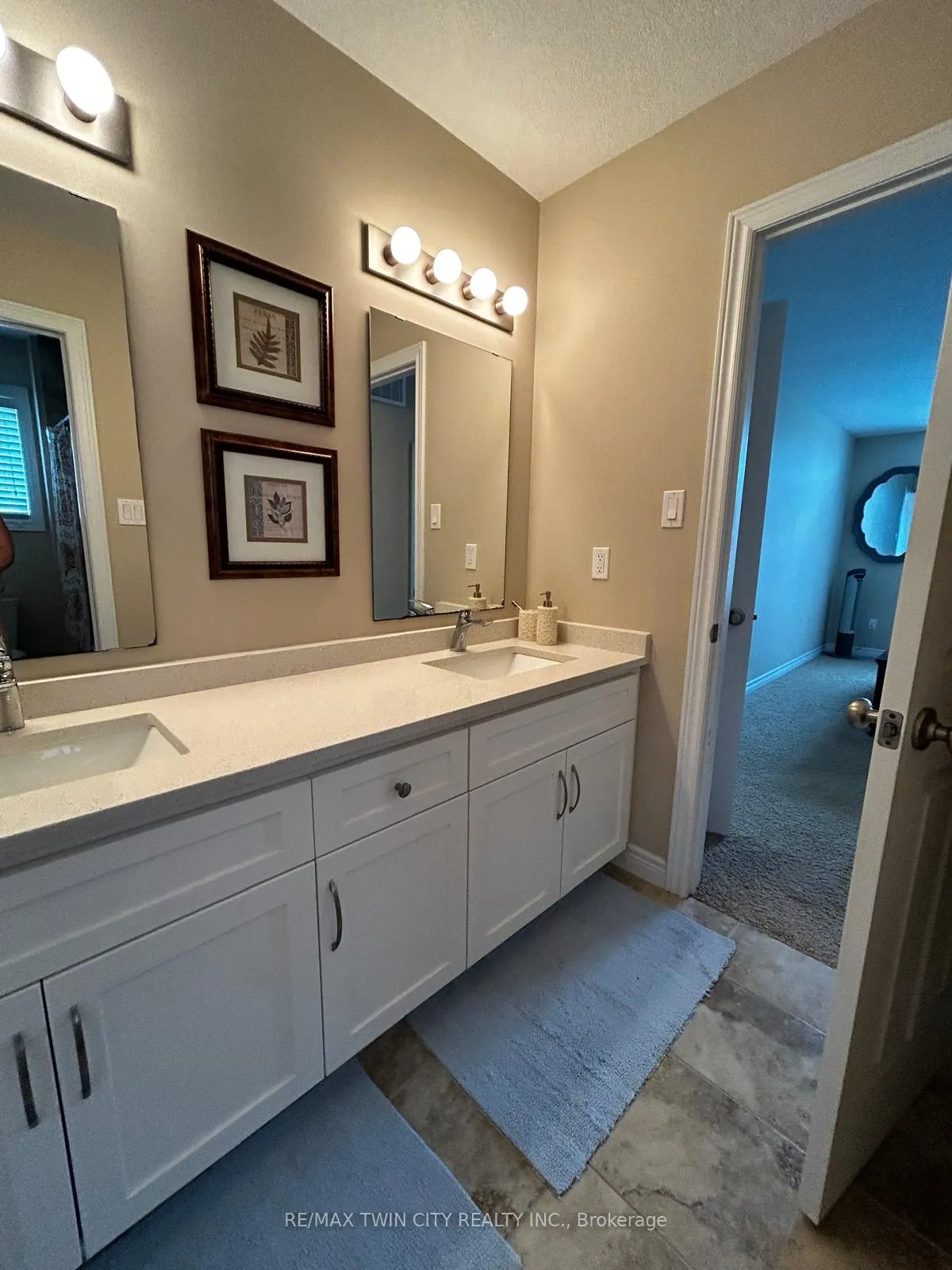 Photo 21 of 722 Sundew Drive, Waterloo — HOMEH