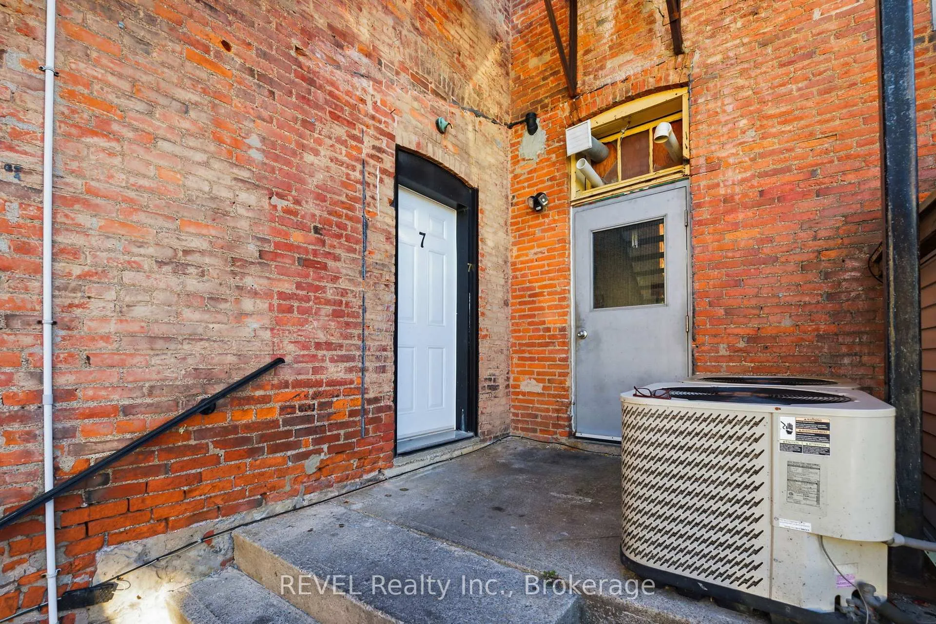 Photo 1 of Unit 7, 18 Clairmont Street, Thorold, Thorold Downtown — HOMEH