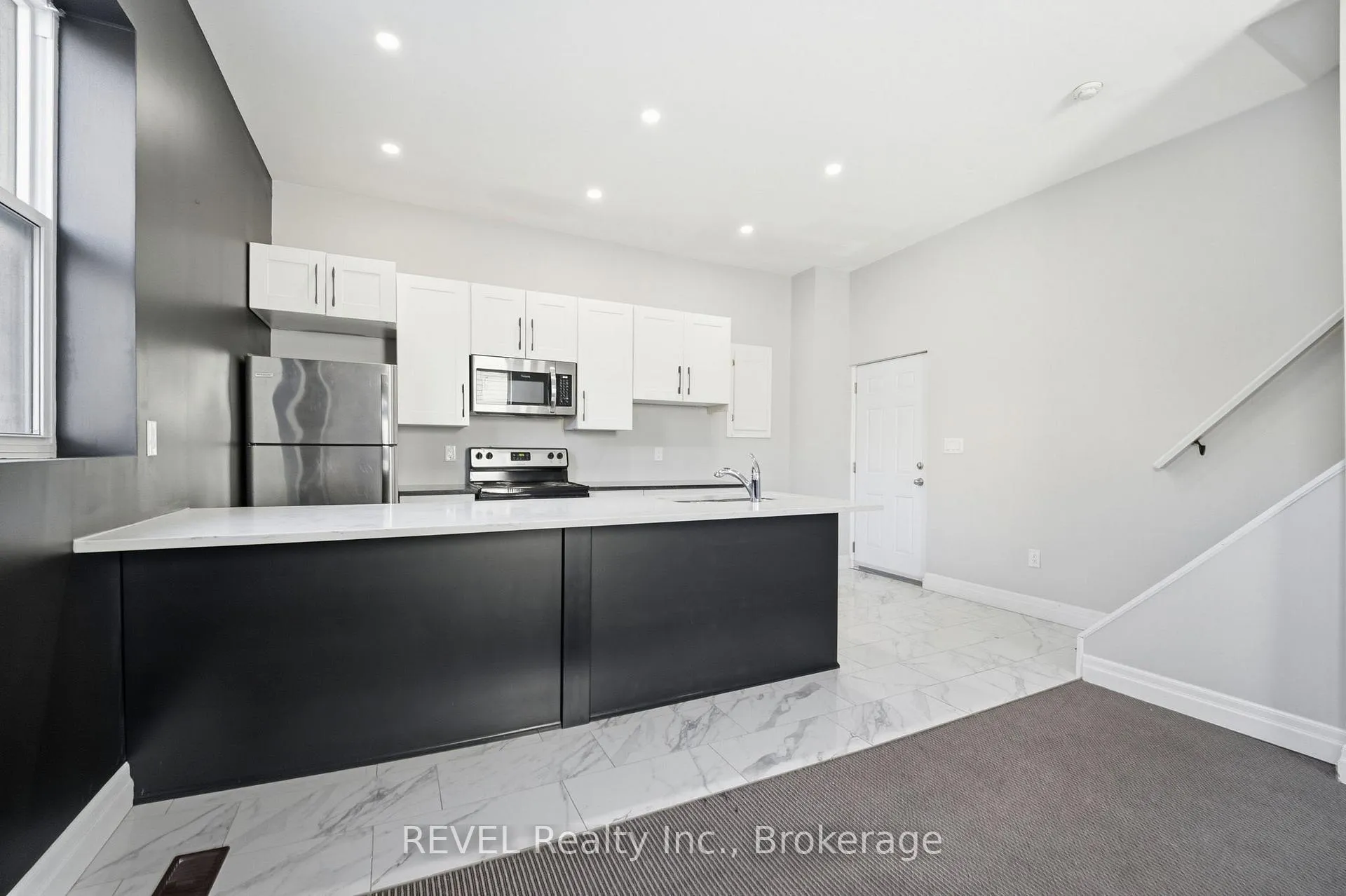 Photo 4 of Unit 7, 18 Clairmont Street, Thorold, Thorold Downtown — HOMEH