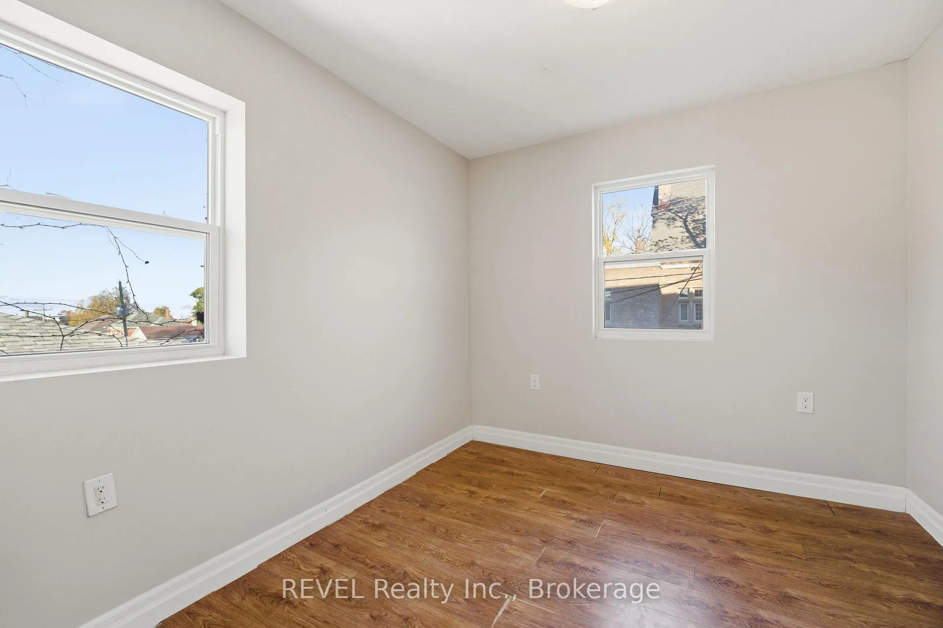 Photo 11 of Unit 7, 18 Clairmont Street, Thorold, Thorold Downtown — HOMEH