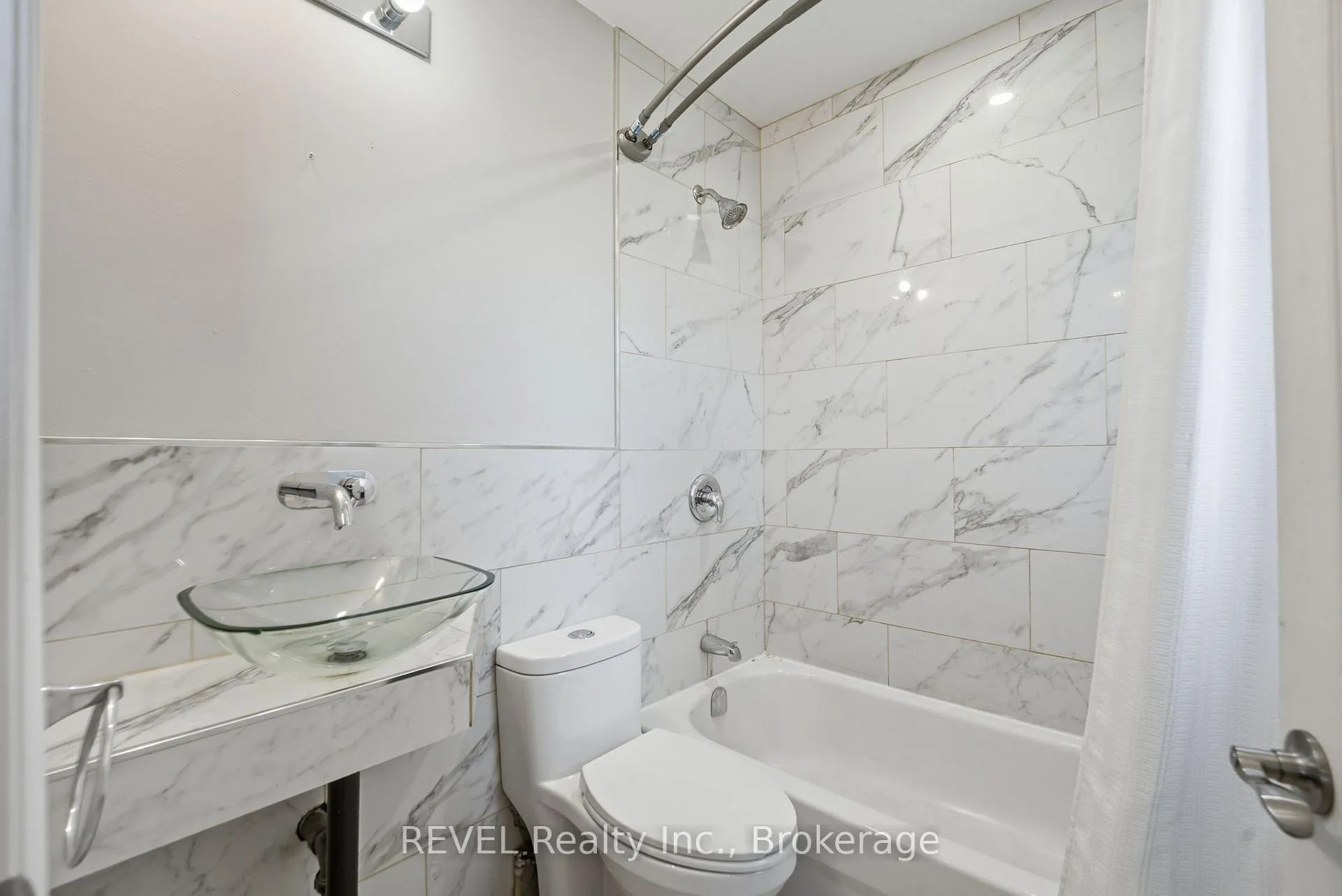 Photo 13 of Unit 7, 18 Clairmont Street, Thorold, Thorold Downtown — HOMEH