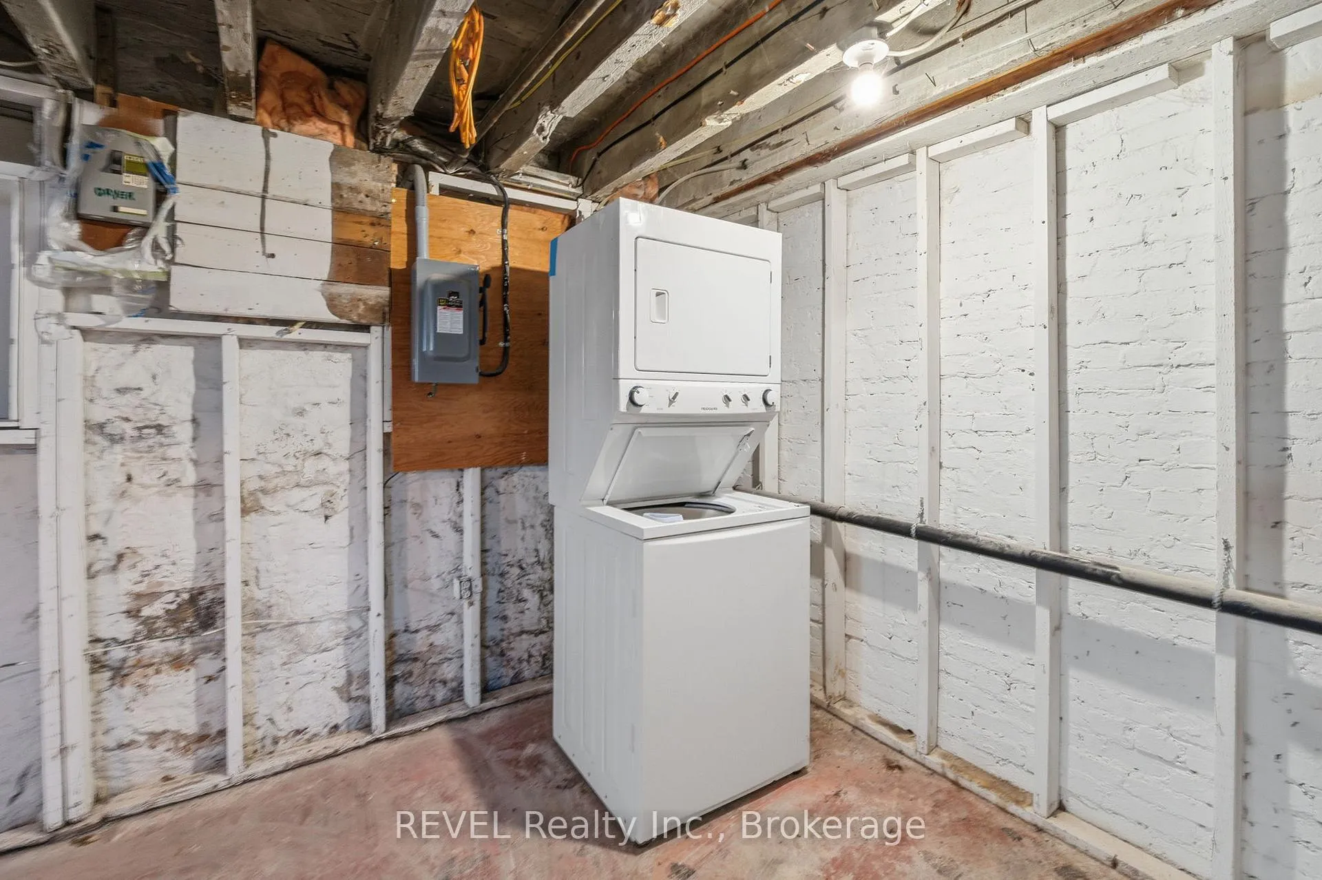 Photo 14 of Unit 7, 18 Clairmont Street, Thorold, Thorold Downtown — HOMEH