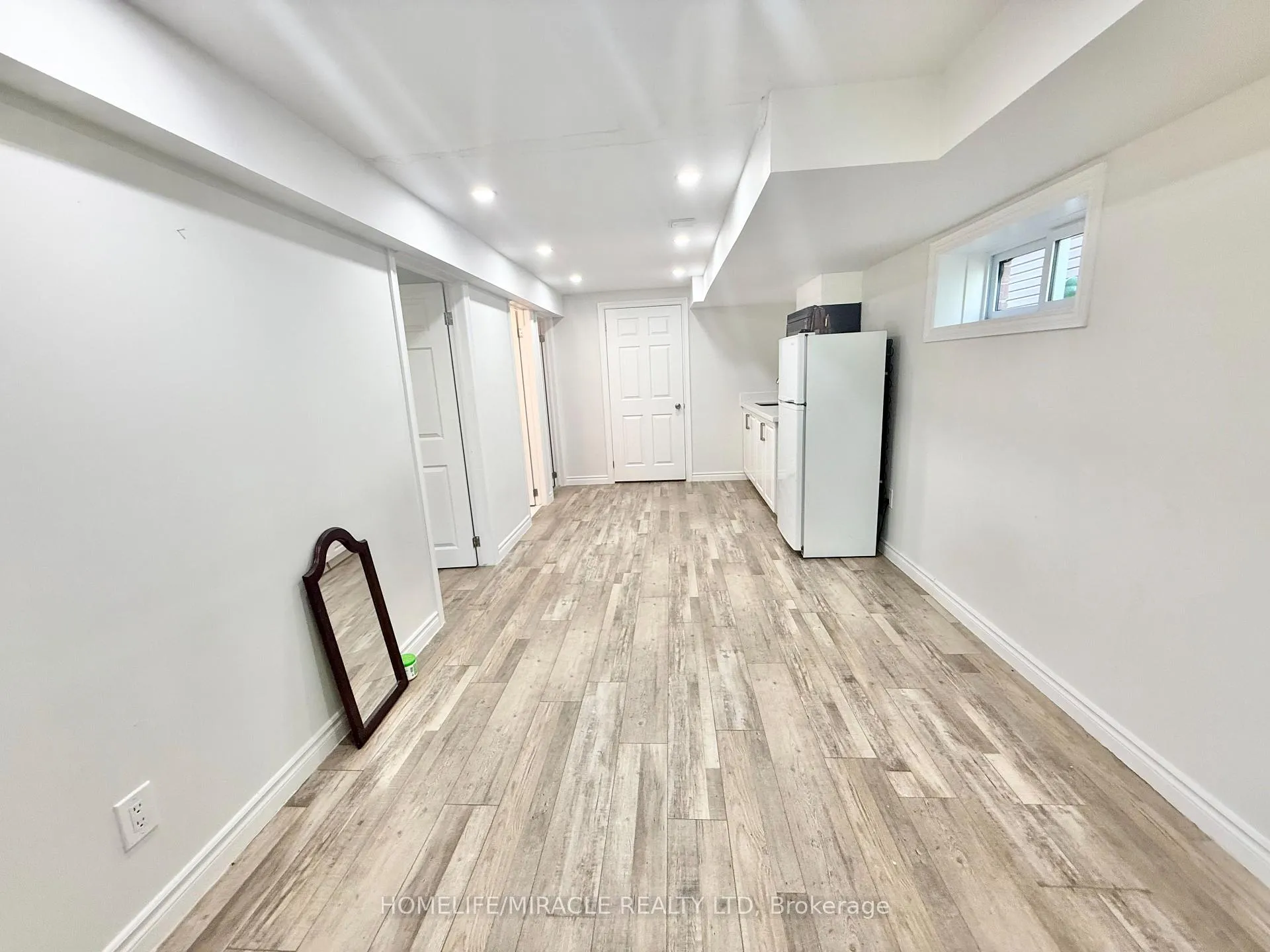 Photo 1 of Unit B, 668A Butternut Avenue, Waterloo — HOMEH