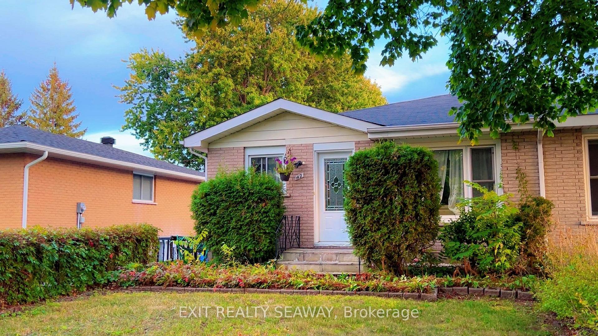 Photo 1 of 42 Valecrest Drive, Cornwall — HOMEH