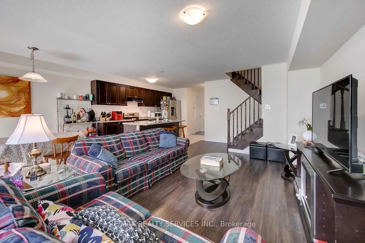 Photo 7 of 7722 Redbud Lane, Niagara Falls, Brown — HOMEH