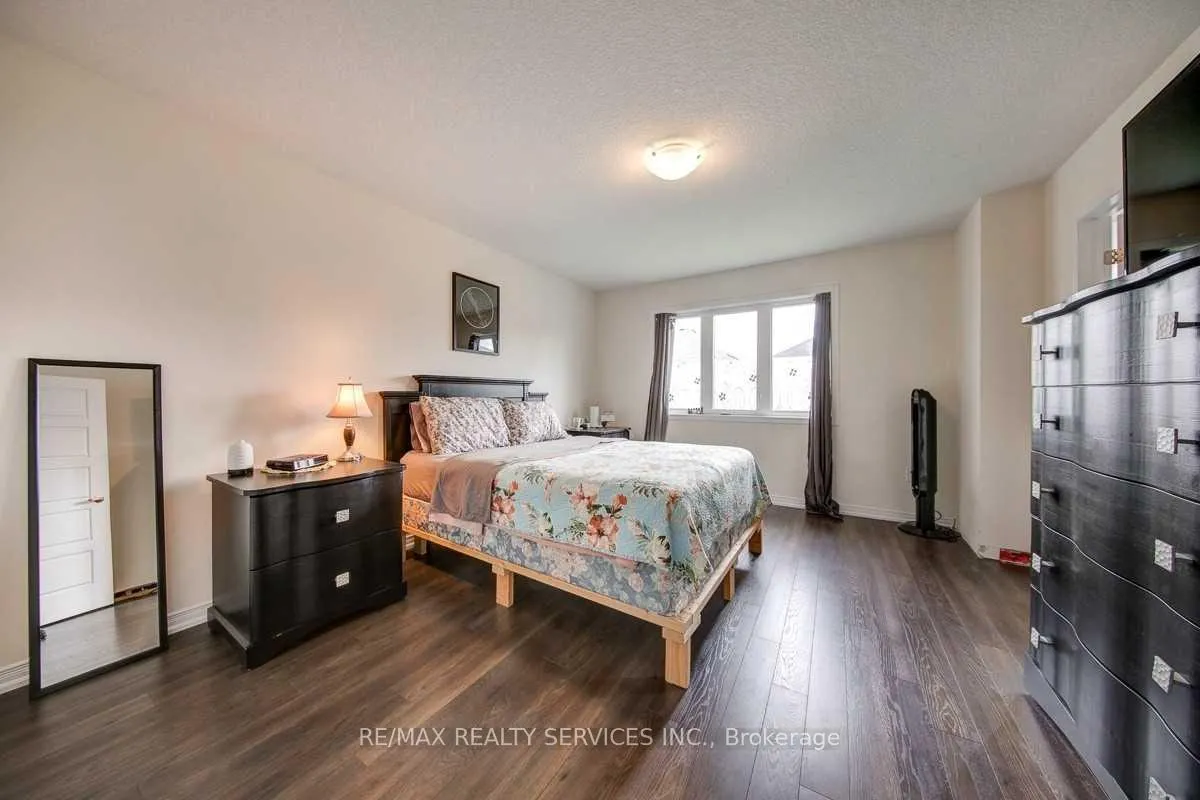 Photo 10 of 7722 Redbud Lane, Niagara Falls, Brown — HOMEH