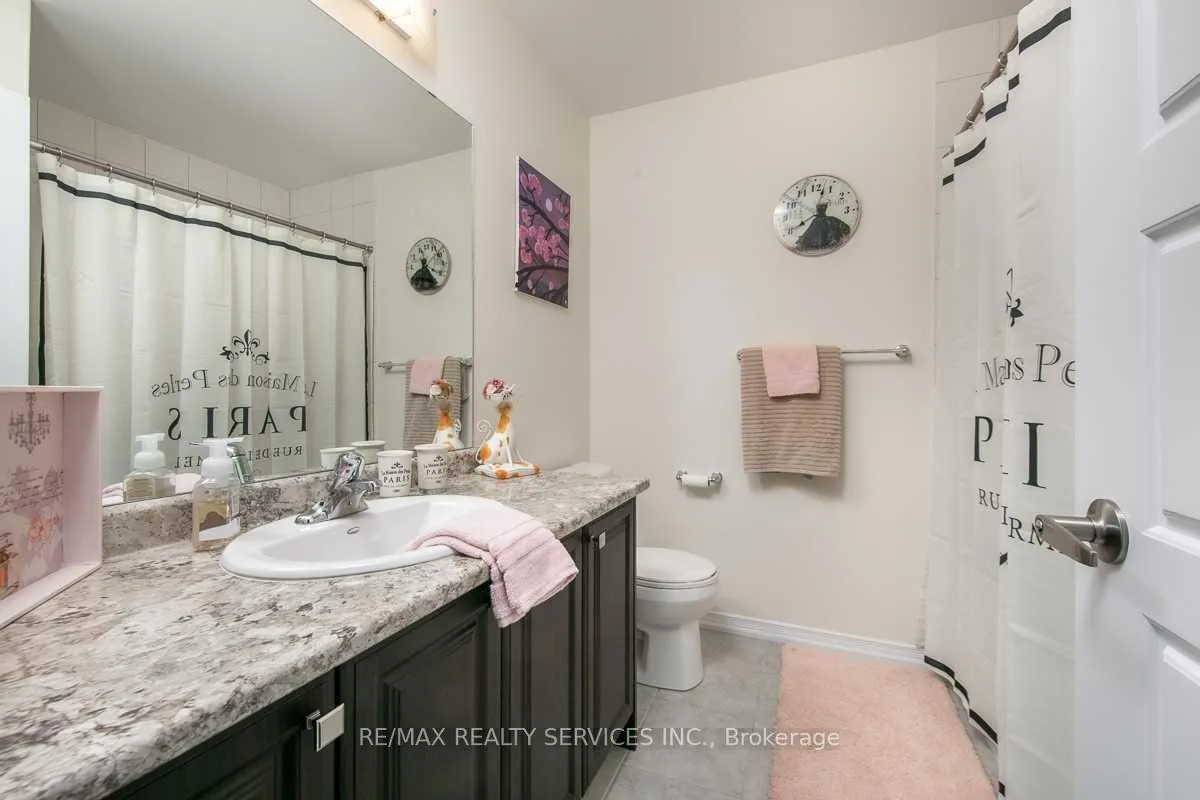 Photo 13 of 7722 Redbud Lane, Niagara Falls, Brown — HOMEH