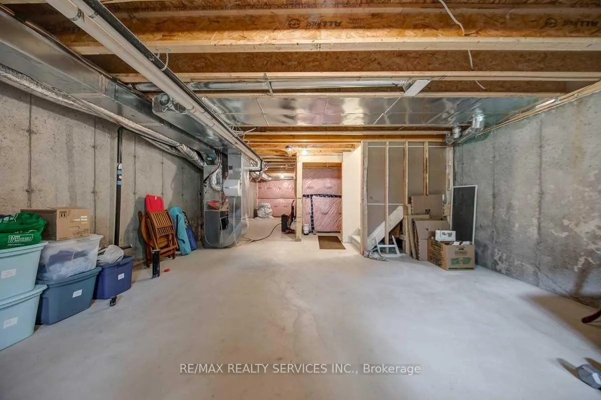 Photo 16 of 7722 Redbud Lane, Niagara Falls, Brown — HOMEH