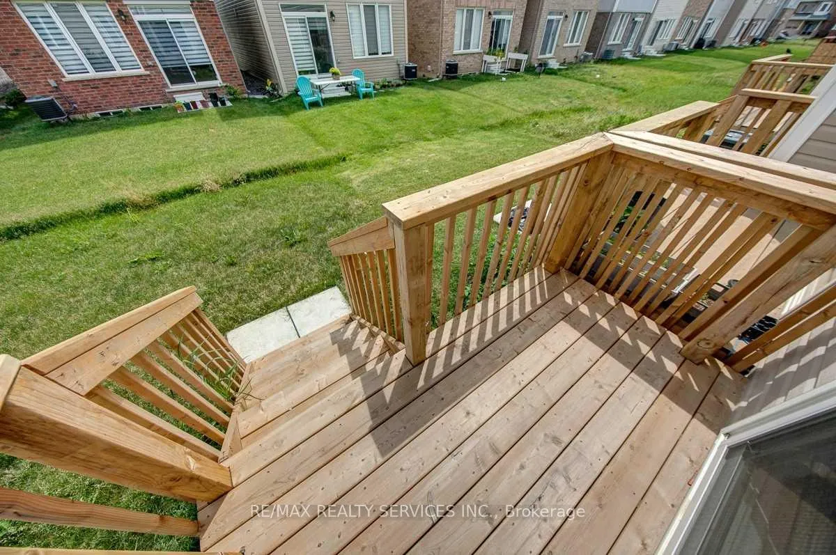 Photo 17 of 7722 Redbud Lane, Niagara Falls, Brown — HOMEH