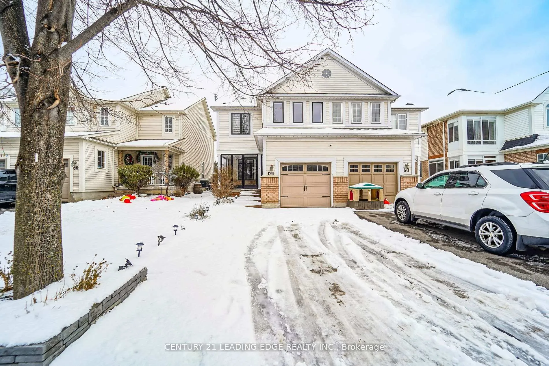 Photo 4 of Unit Upper, 58 Regatta Crescent, Whitby, Port Whitby — HOMEH