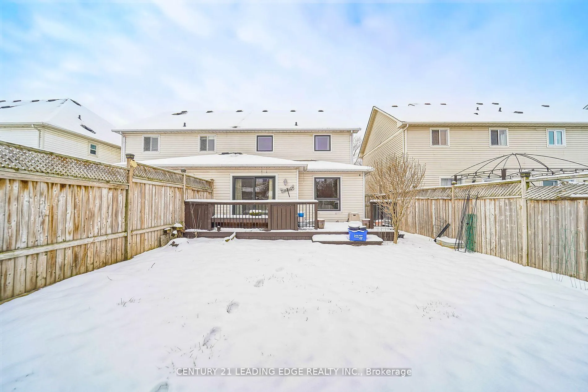 Photo 6 of Unit Upper, 58 Regatta Crescent, Whitby, Port Whitby — HOMEH