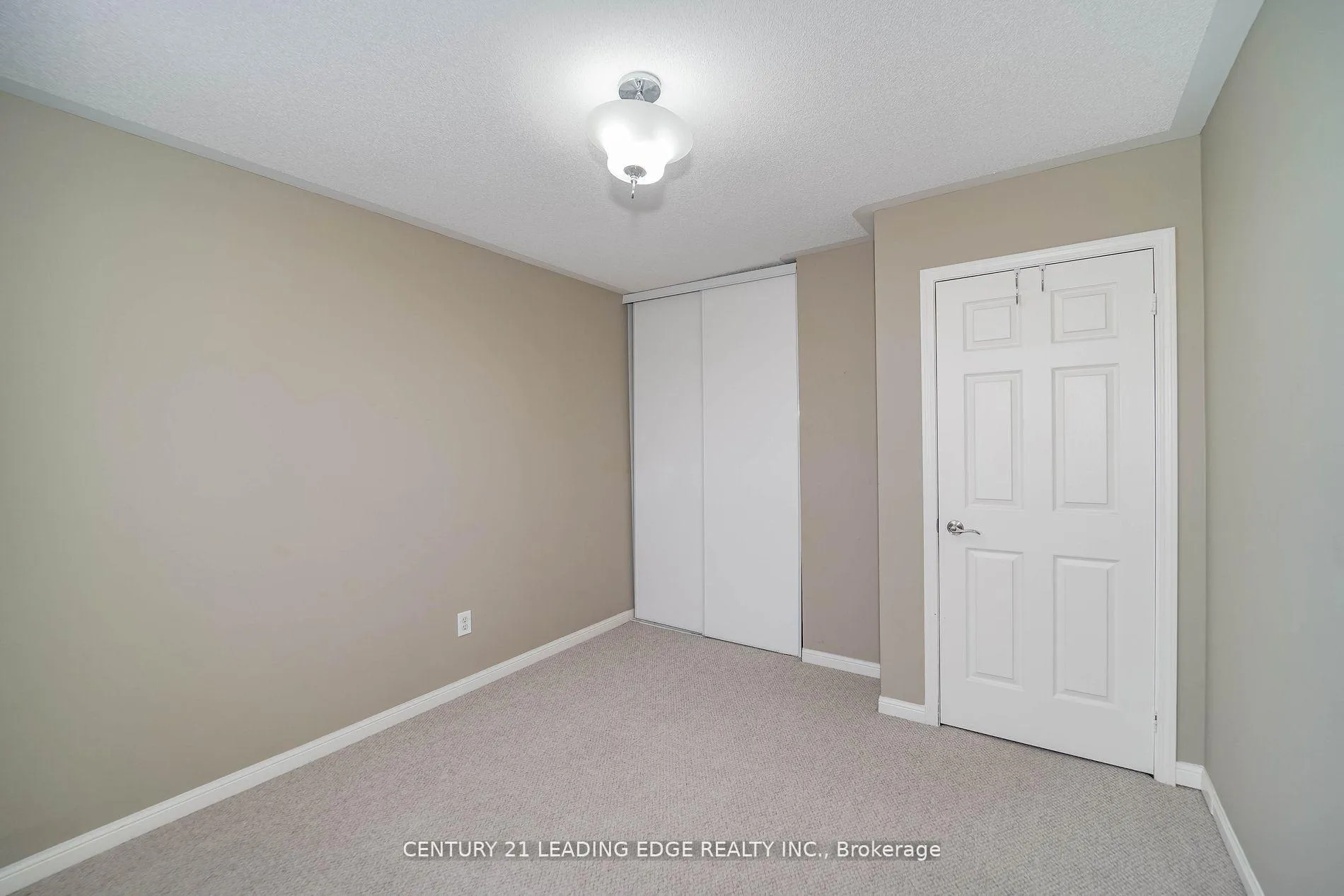 Photo 30 of Unit Upper, 58 Regatta Crescent, Whitby, Port Whitby — HOMEH