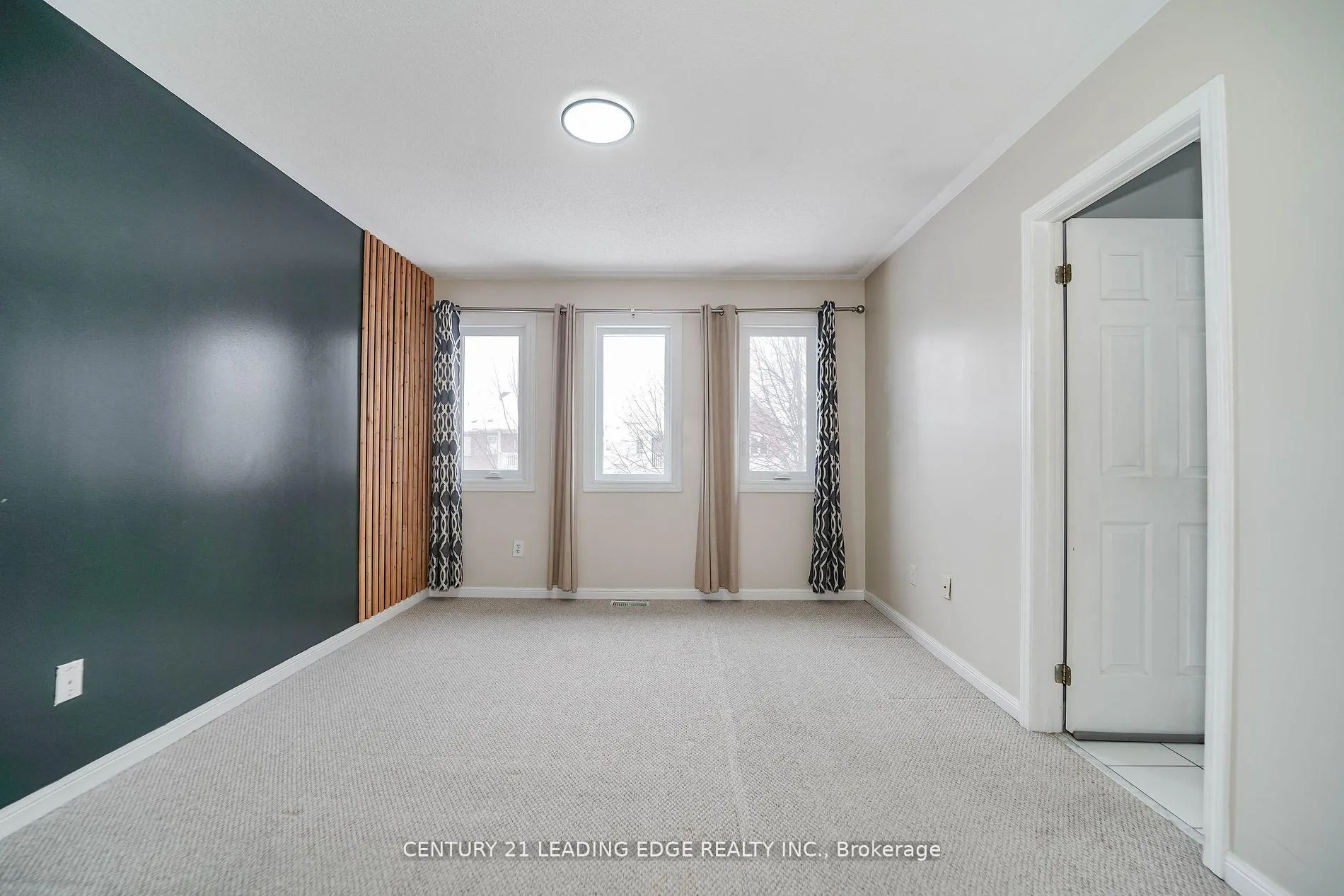 Photo 35 of Unit Upper, 58 Regatta Crescent, Whitby, Port Whitby — HOMEH
