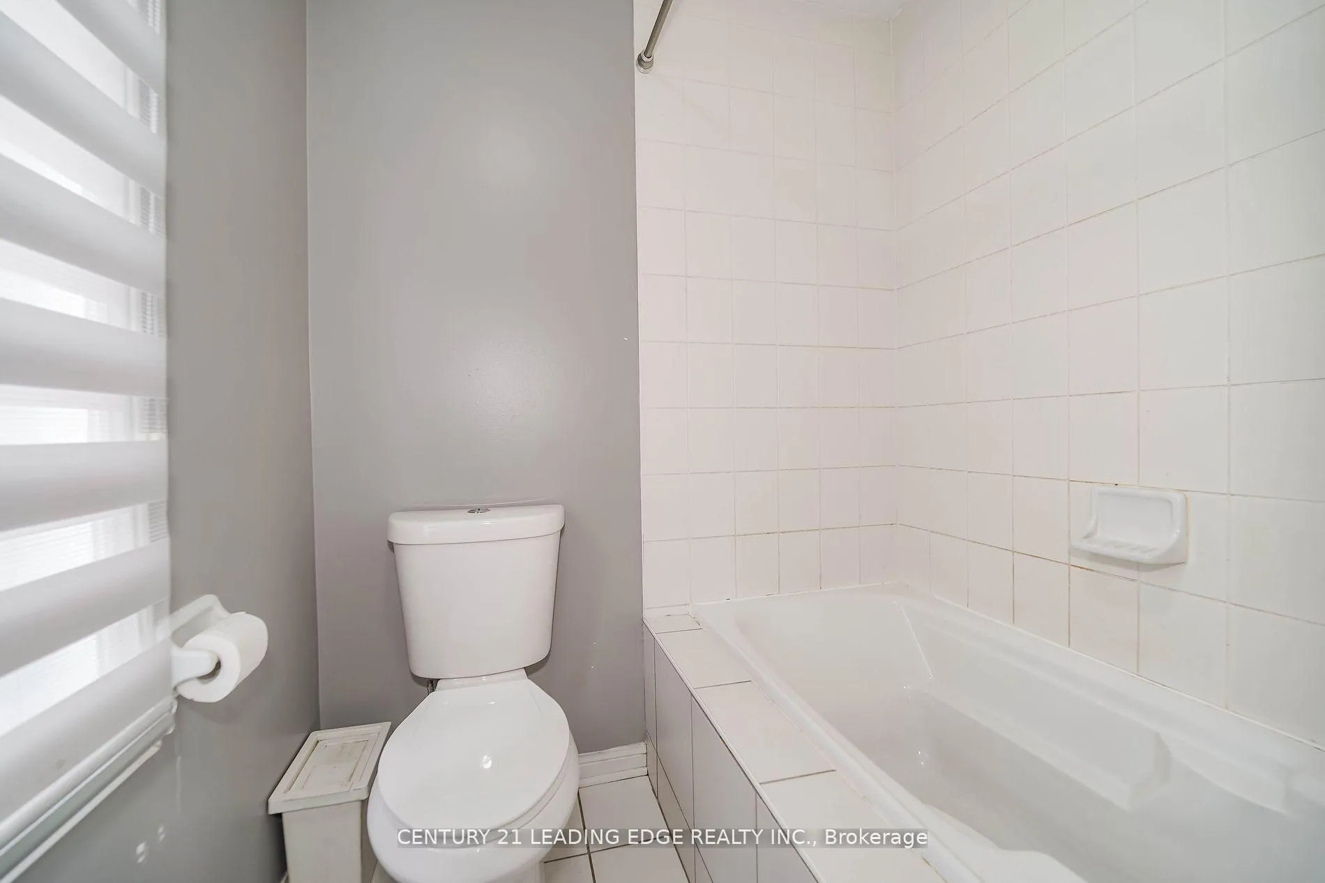 Photo 39 of Unit Upper, 58 Regatta Crescent, Whitby, Port Whitby — HOMEH