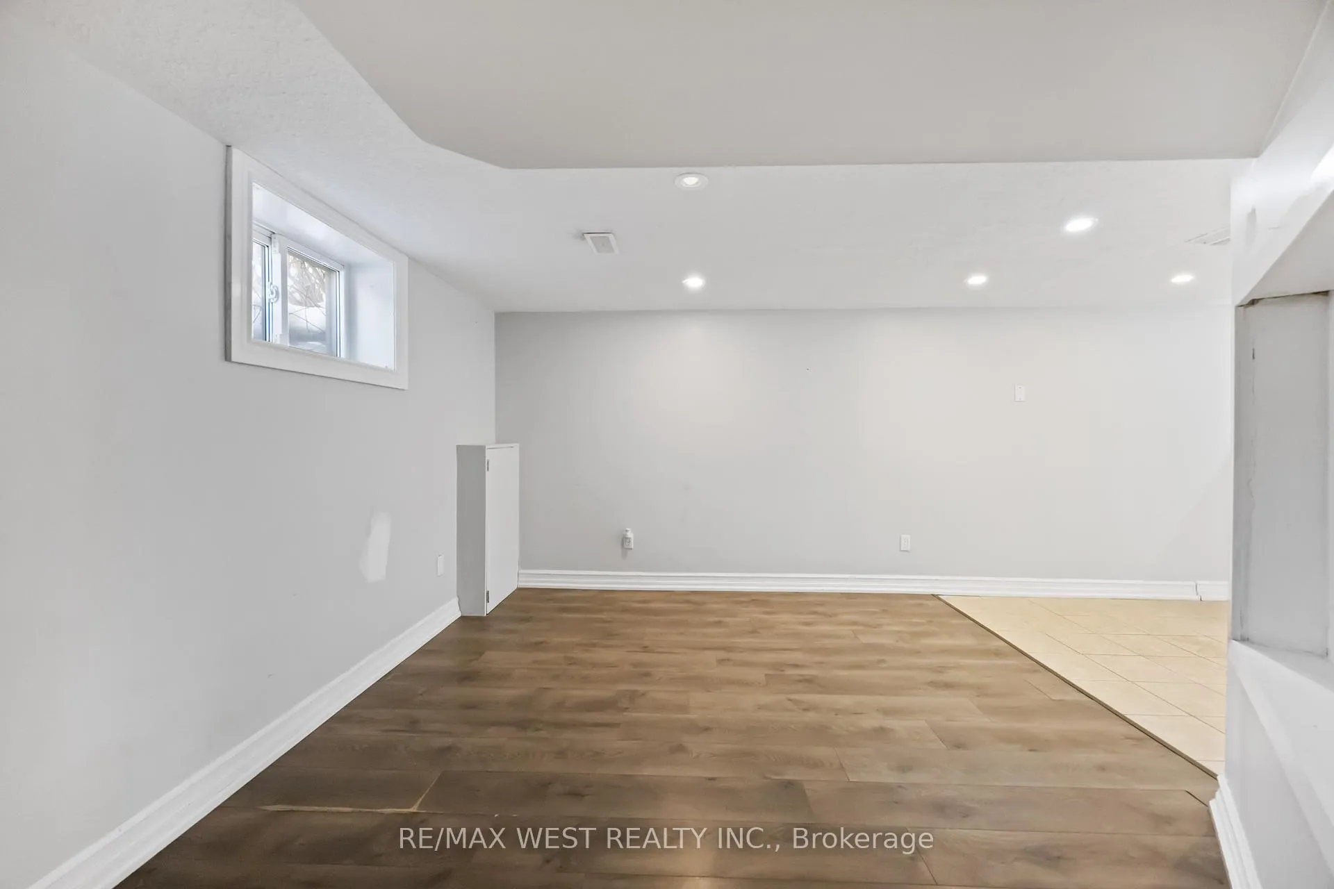 Photo 20 of Unit Lower Level, 2440 King Road, King, King City — HOMEH