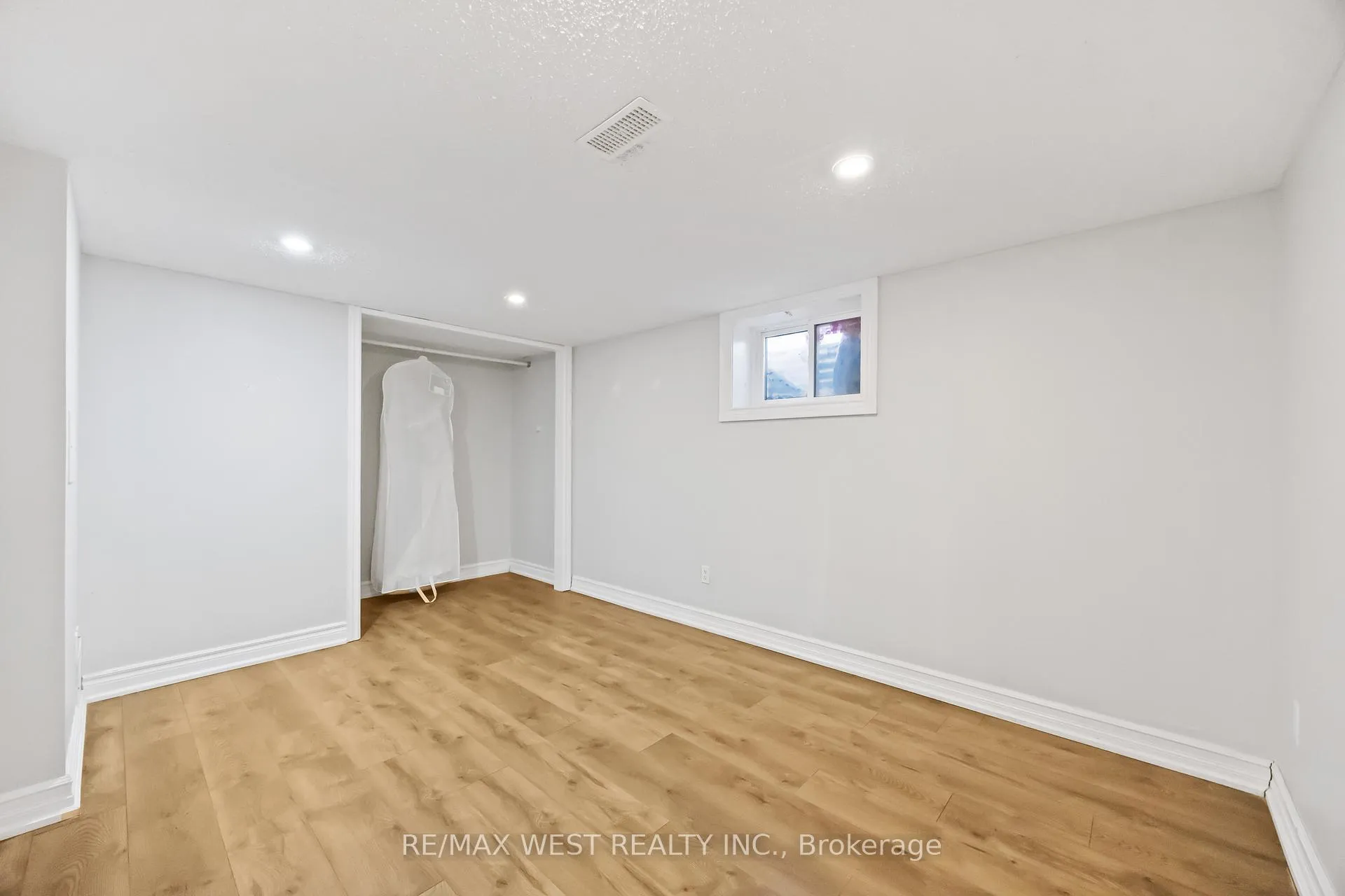 Photo 22 of Unit Lower Level, 2440 King Road, King, King City — HOMEH