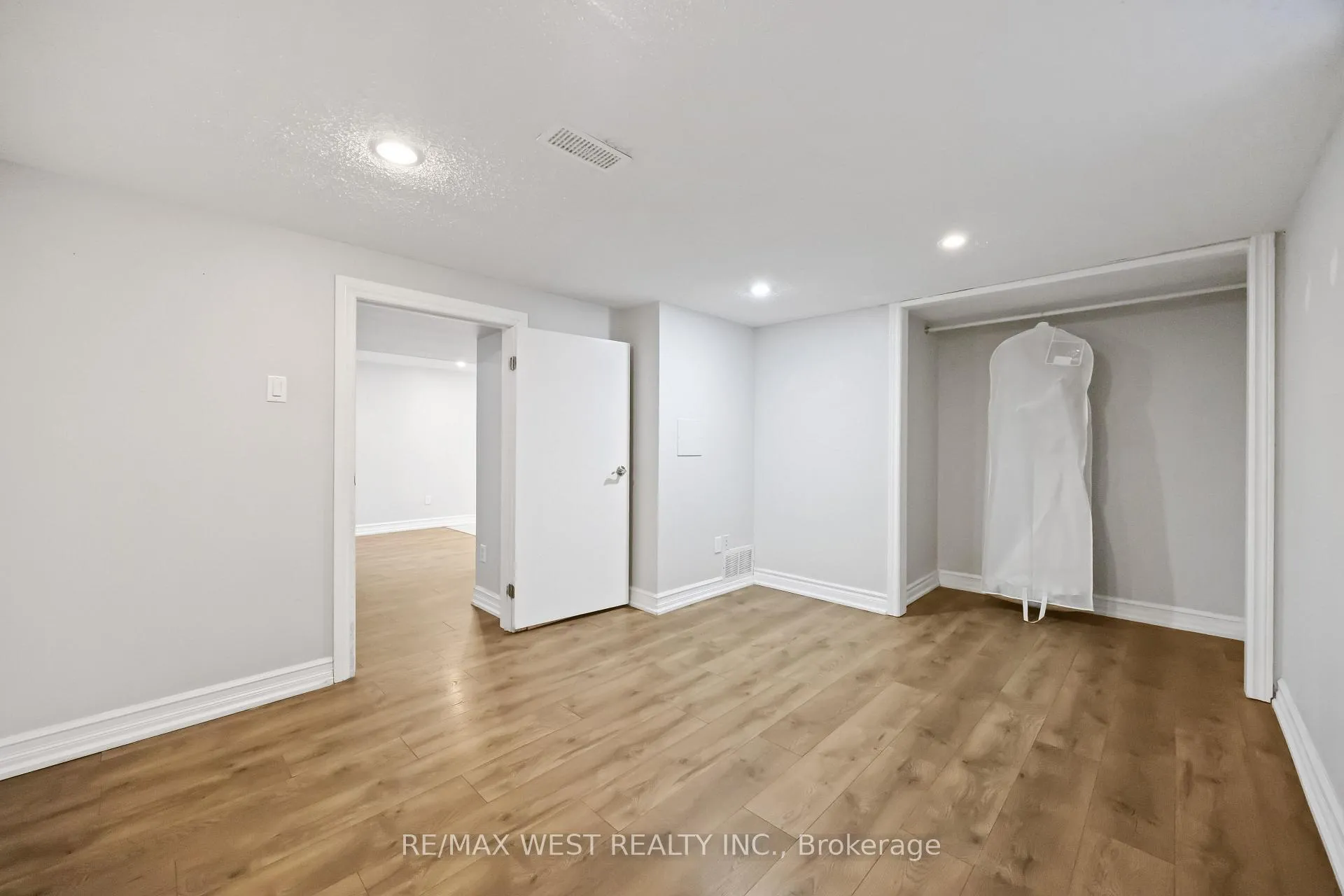 Photo 23 of Unit Lower Level, 2440 King Road, King, King City — HOMEH