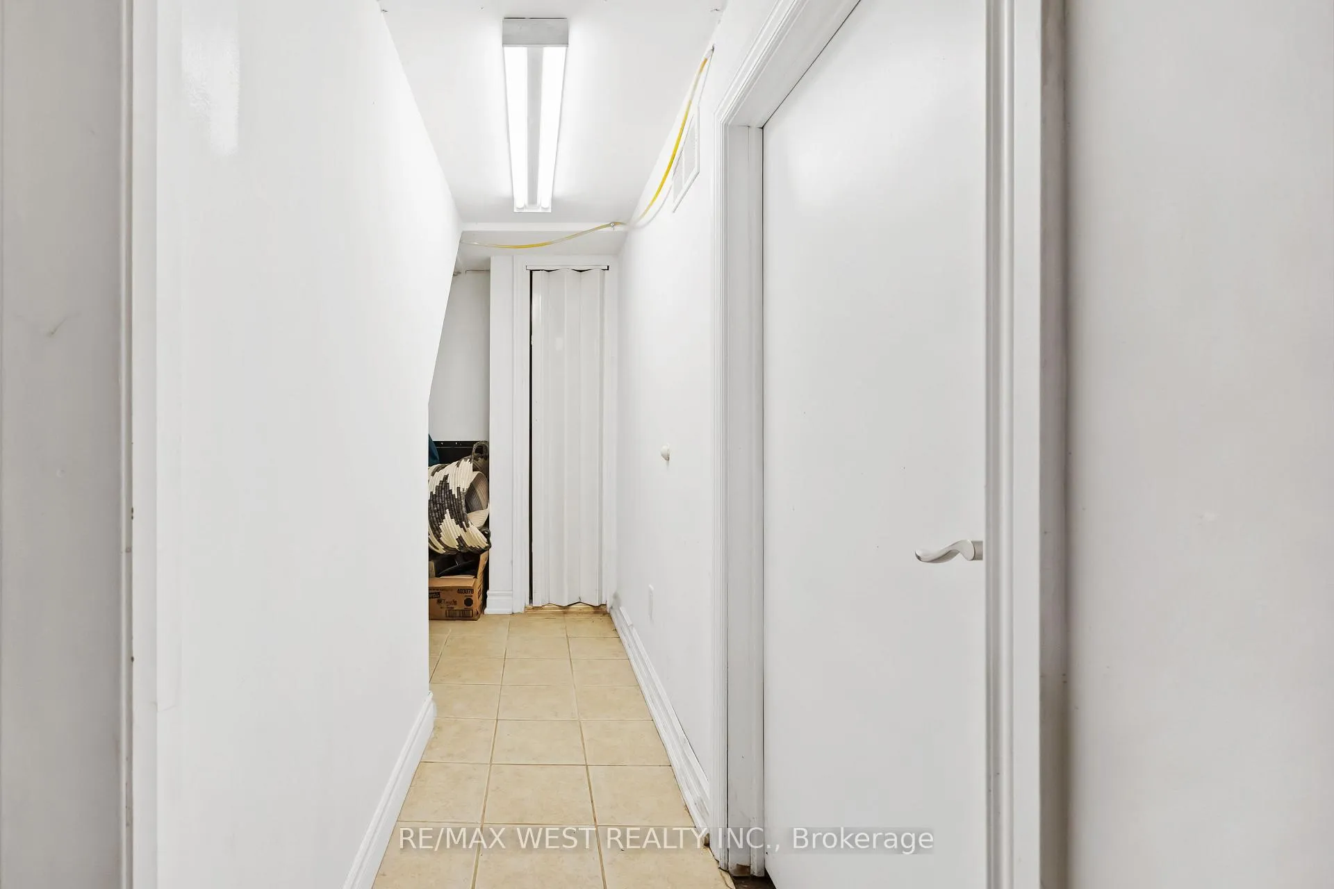 Photo 26 of Unit Lower Level, 2440 King Road, King, King City — HOMEH