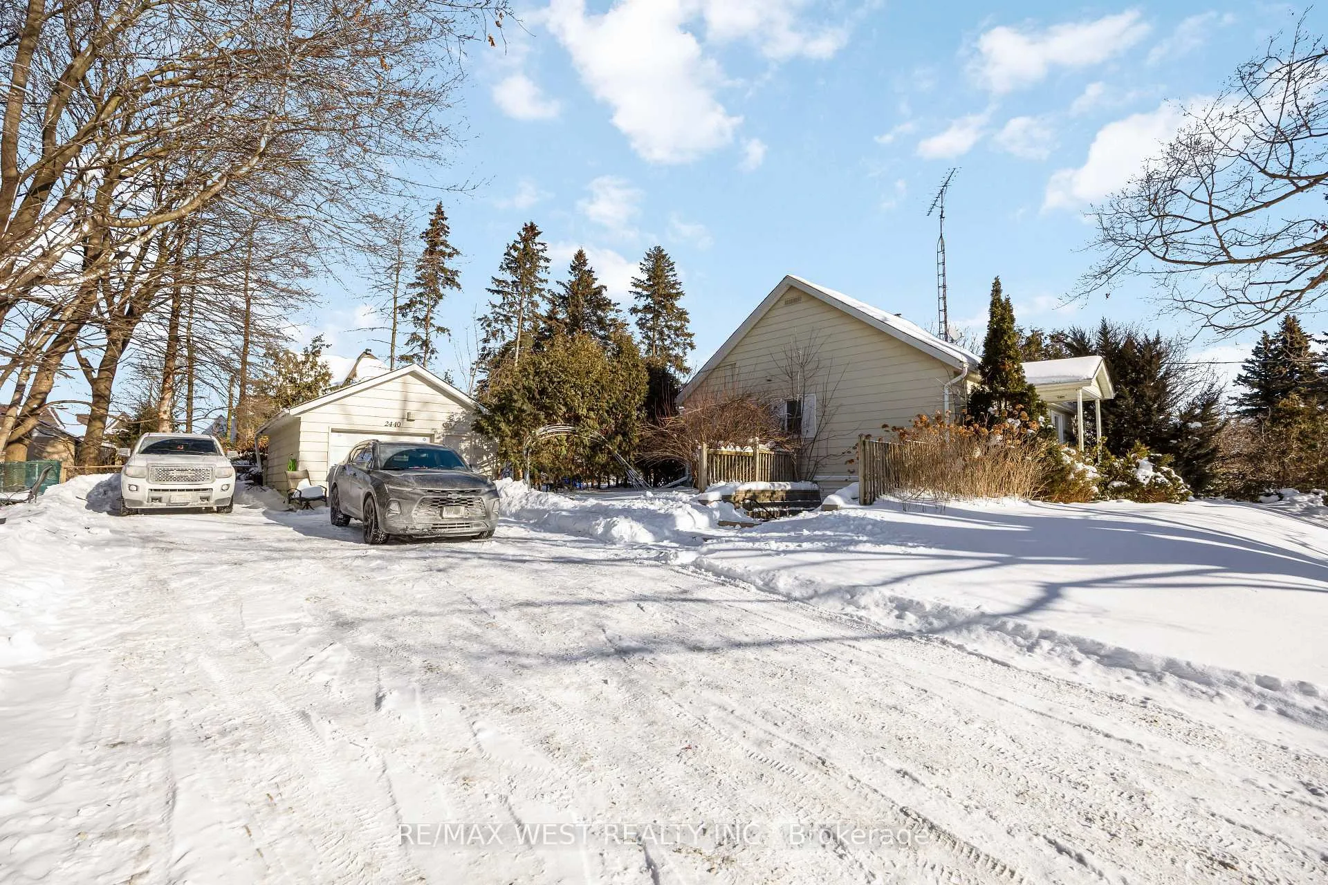 Photo 30 of Unit Lower Level, 2440 King Road, King, King City — HOMEH