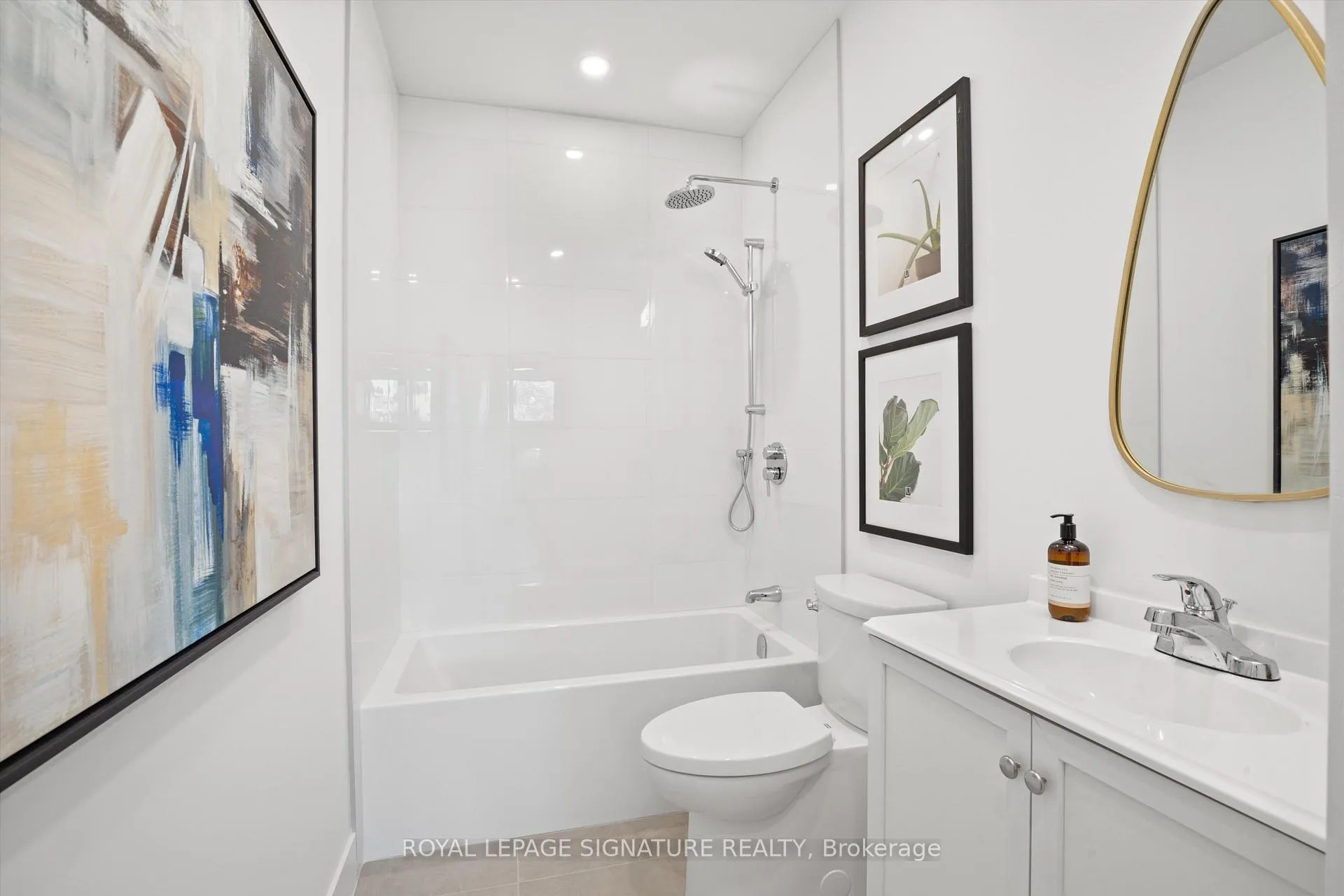 Photo 7 of Unit Bsmt, 1 Heydon Park Road, Toronto, Little Portugal — HOMEH