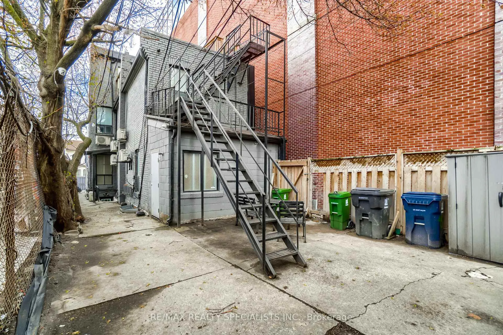 Photo 25 of Unit B2, 450 Bathurst Street, Toronto, Trinity-Bellwoods — HOMEH