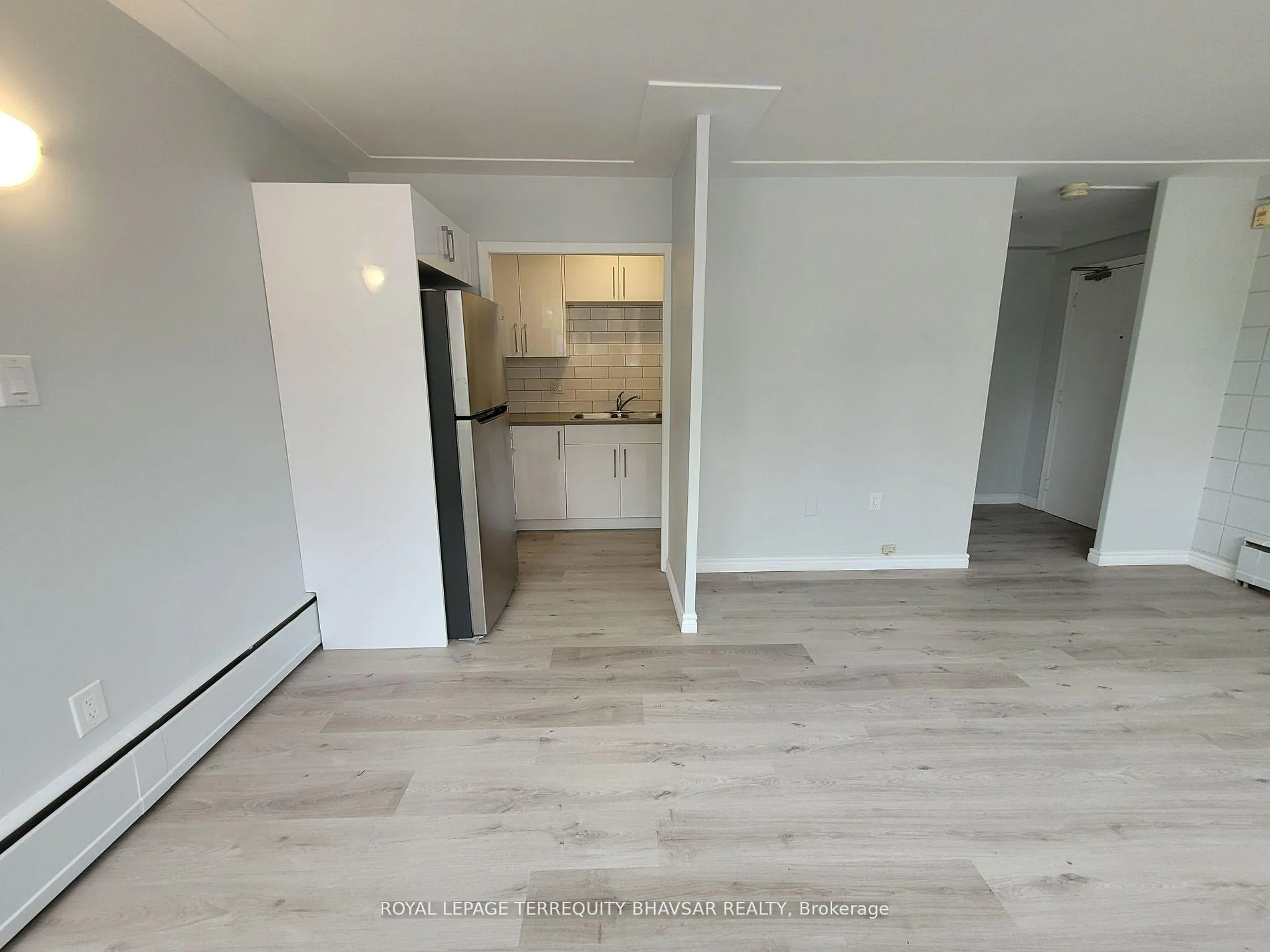Photo 6 of Unit 5, 521 Park Street, Kitchener — HOMEH