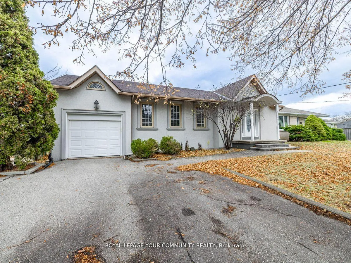 Photo 3 of 9 Robson Place E, North York, Newtonbrook West — HOMEH