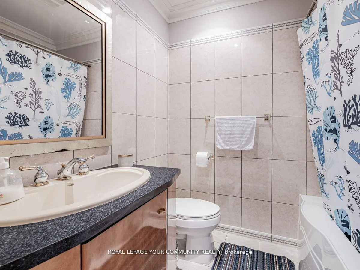 Photo 10 of 9 Robson Place E, North York, Newtonbrook West — HOMEH