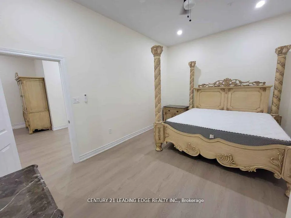 Photo 9 of Unit A, 352 Sunnyridge Road, Hamilton, Ancaster — HOMEH