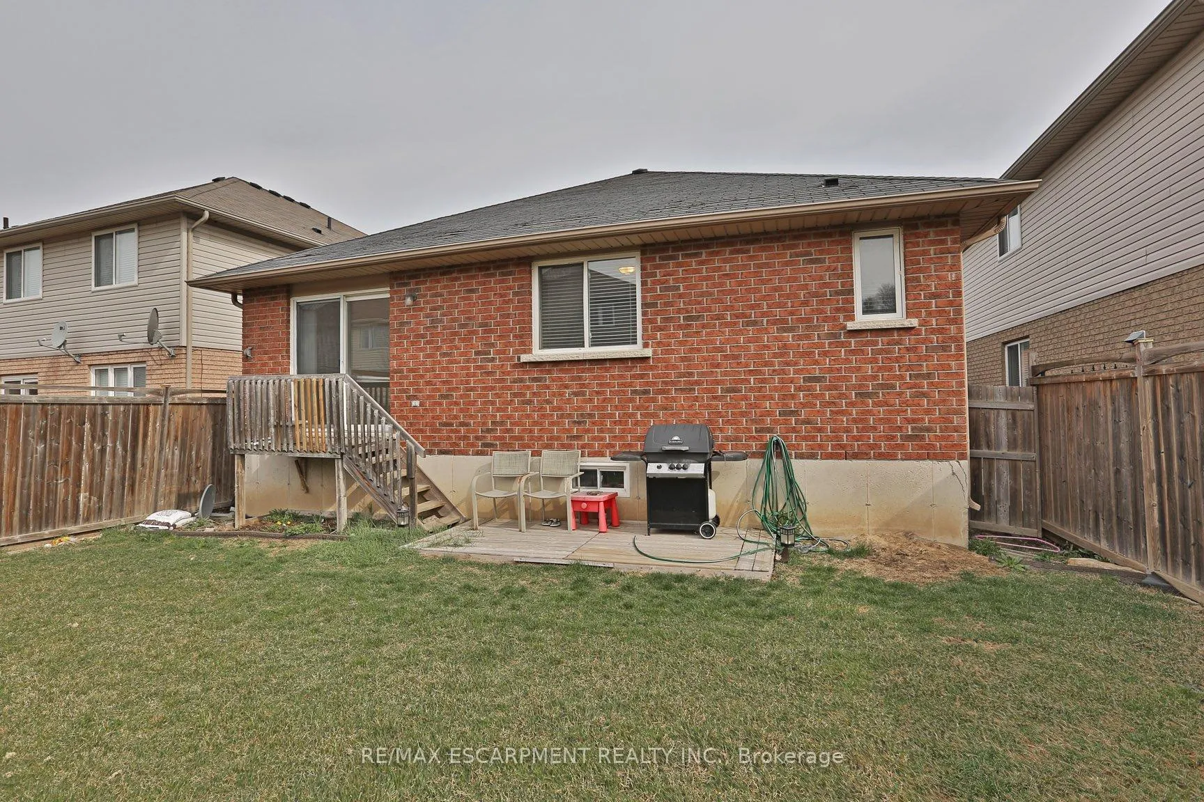 Photo 13 of Unit 2, 279 Nashville Circle, Hamilton, Gershome — HOMEH