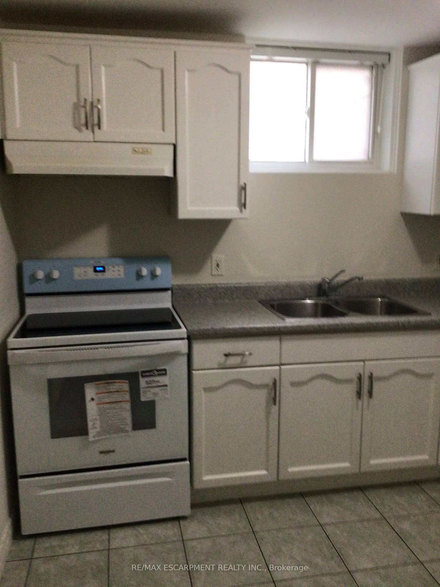 Photo 20 of Unit 2, 279 Nashville Circle, Hamilton, Gershome — HOMEH