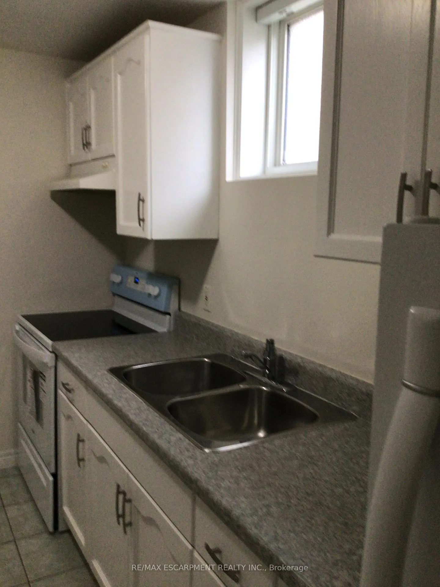 Photo 22 of Unit 2, 279 Nashville Circle, Hamilton, Gershome — HOMEH