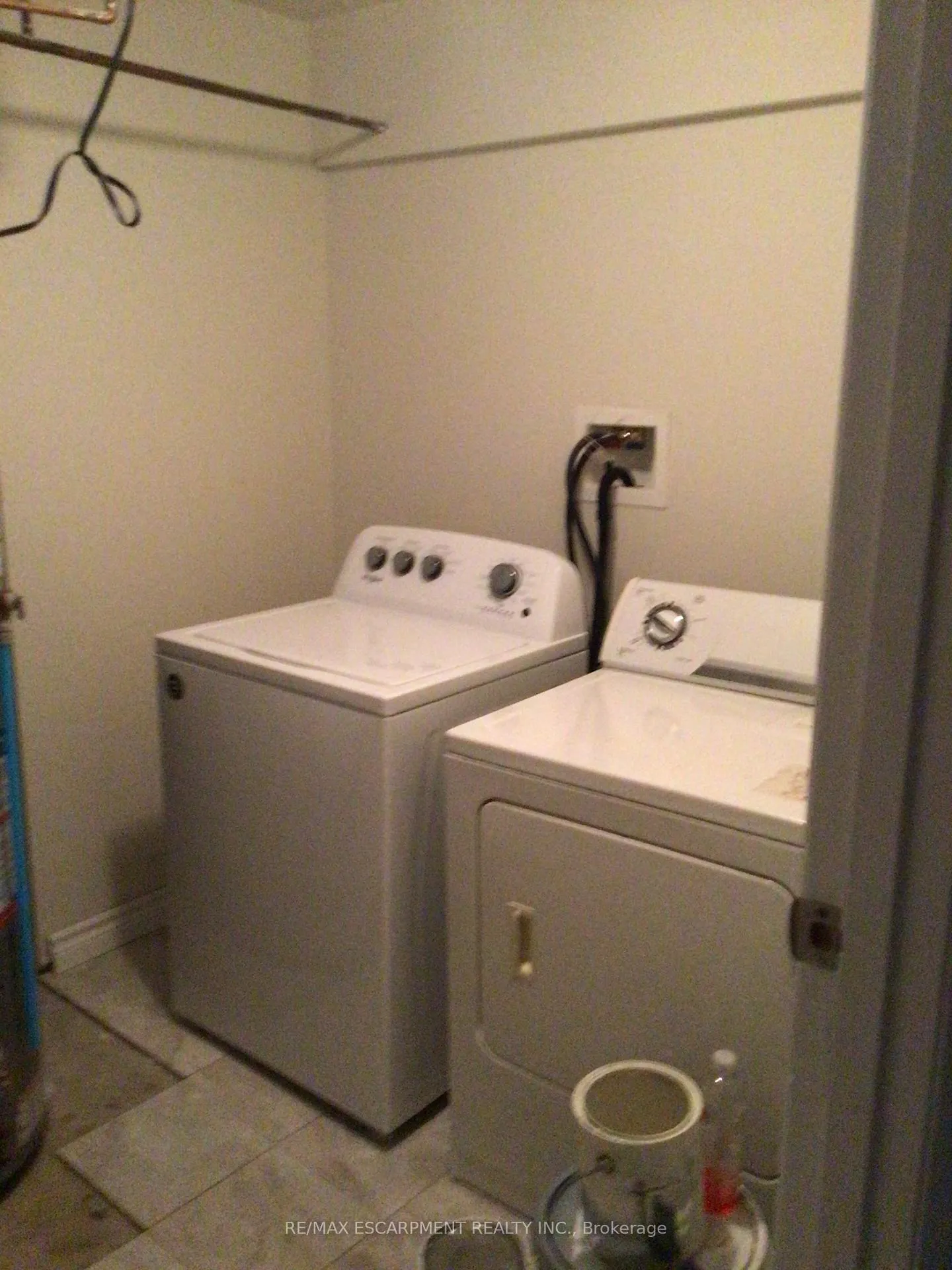 Photo 24 of Unit 2, 279 Nashville Circle, Hamilton, Gershome — HOMEH