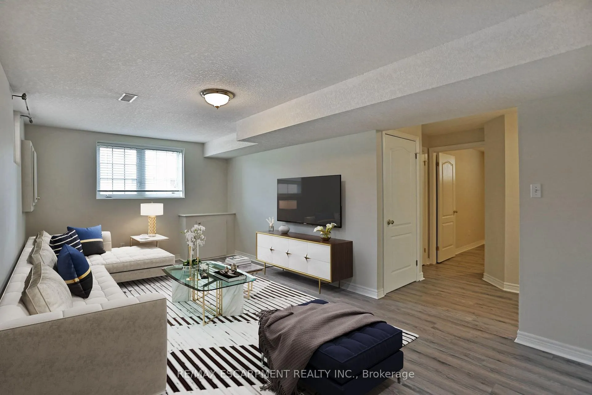 Photo 29 of Unit 2, 279 Nashville Circle, Hamilton, Gershome — HOMEH