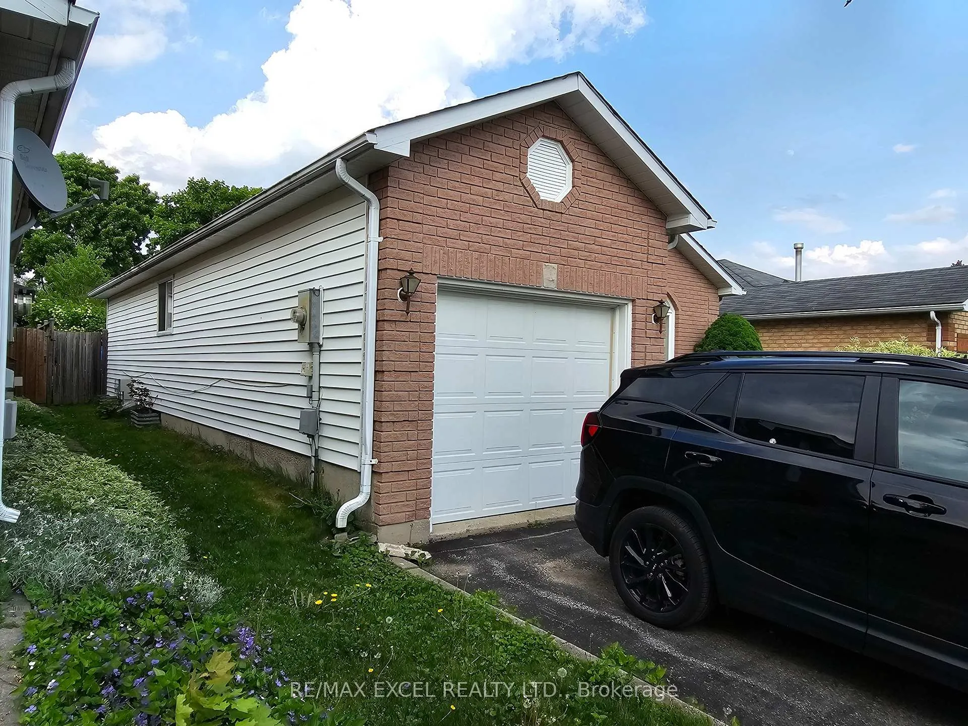 Photo 1 of 21 Finlay Road, Barrie, Sunnidale — HOMEH