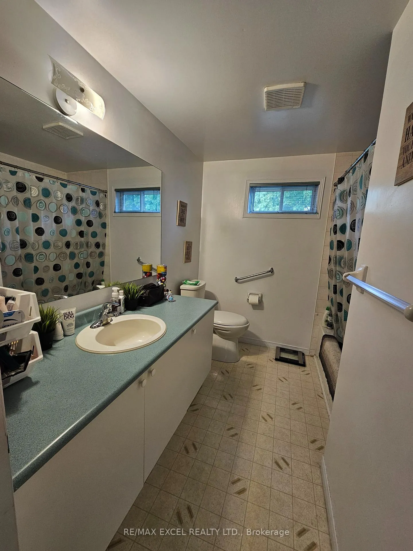Photo 10 of 21 Finlay Road, Barrie, Sunnidale — HOMEH