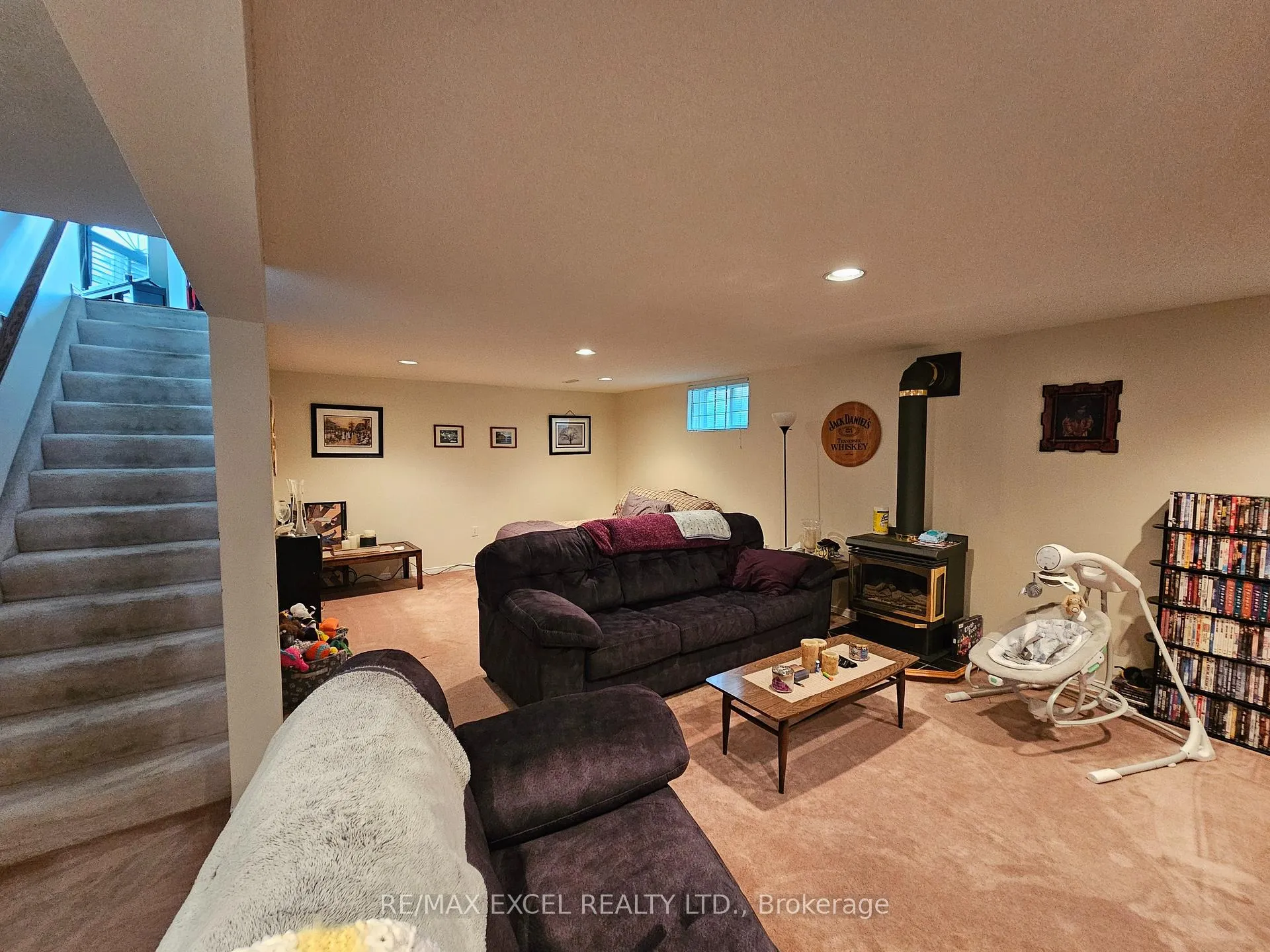 Photo 14 of 21 Finlay Road, Barrie, Sunnidale — HOMEH