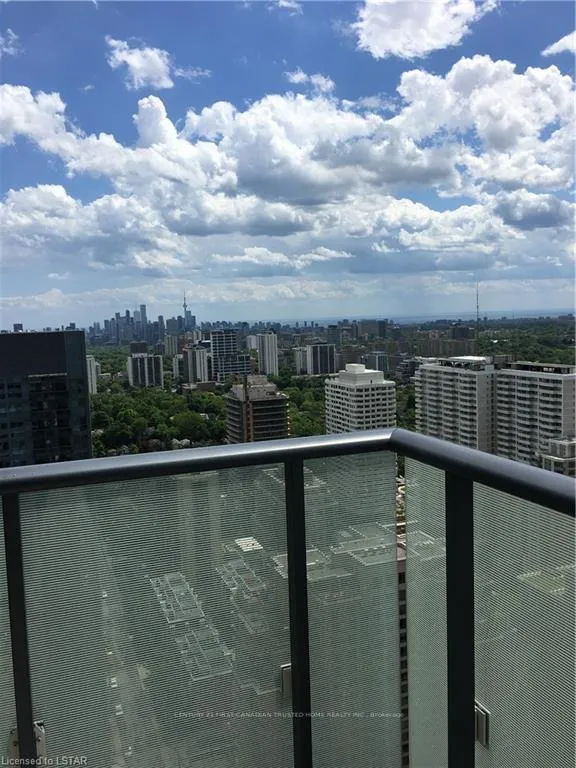 Photo 10 of Unit 3411, 185 Roehampton Avenue, Toronto, Mount Pleasant West — HOMEH