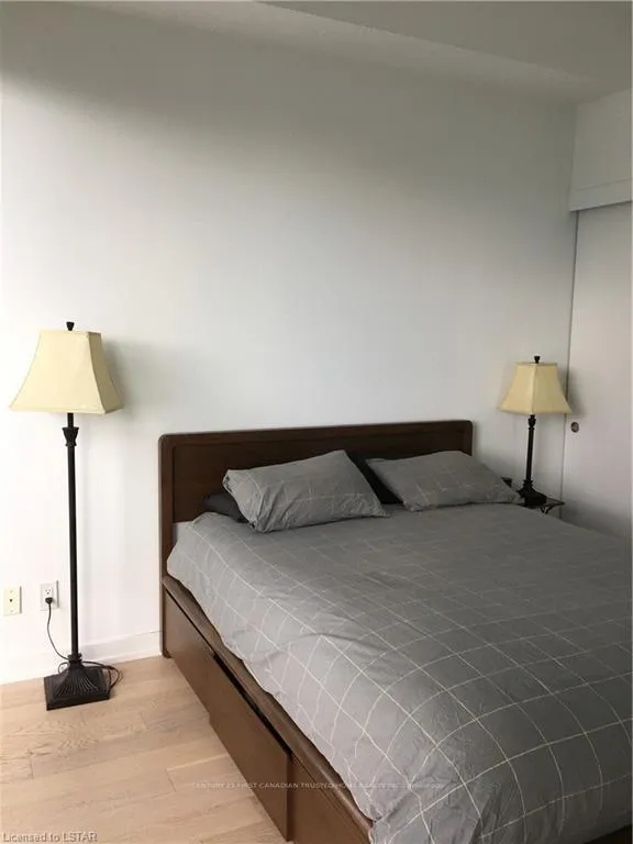 Photo 13 of Unit 3411, 185 Roehampton Avenue, Toronto, Mount Pleasant West — HOMEH