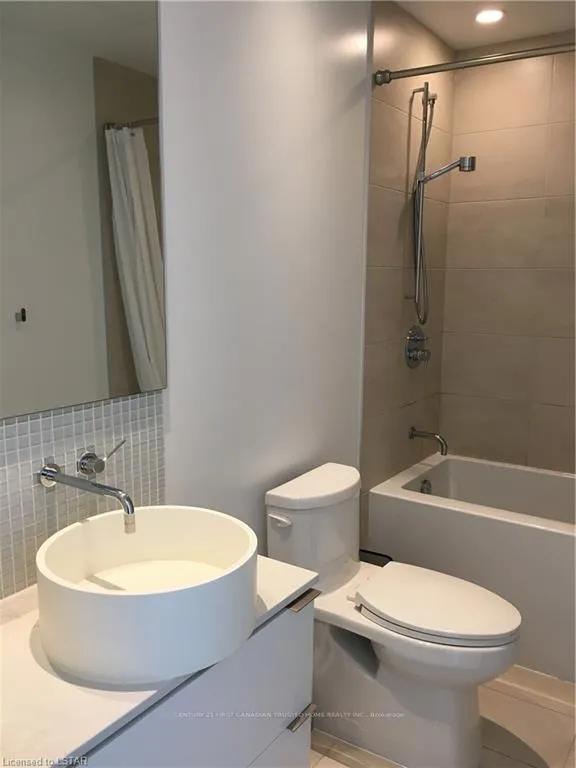 Photo 16 of Unit 3411, 185 Roehampton Avenue, Toronto, Mount Pleasant West — HOMEH